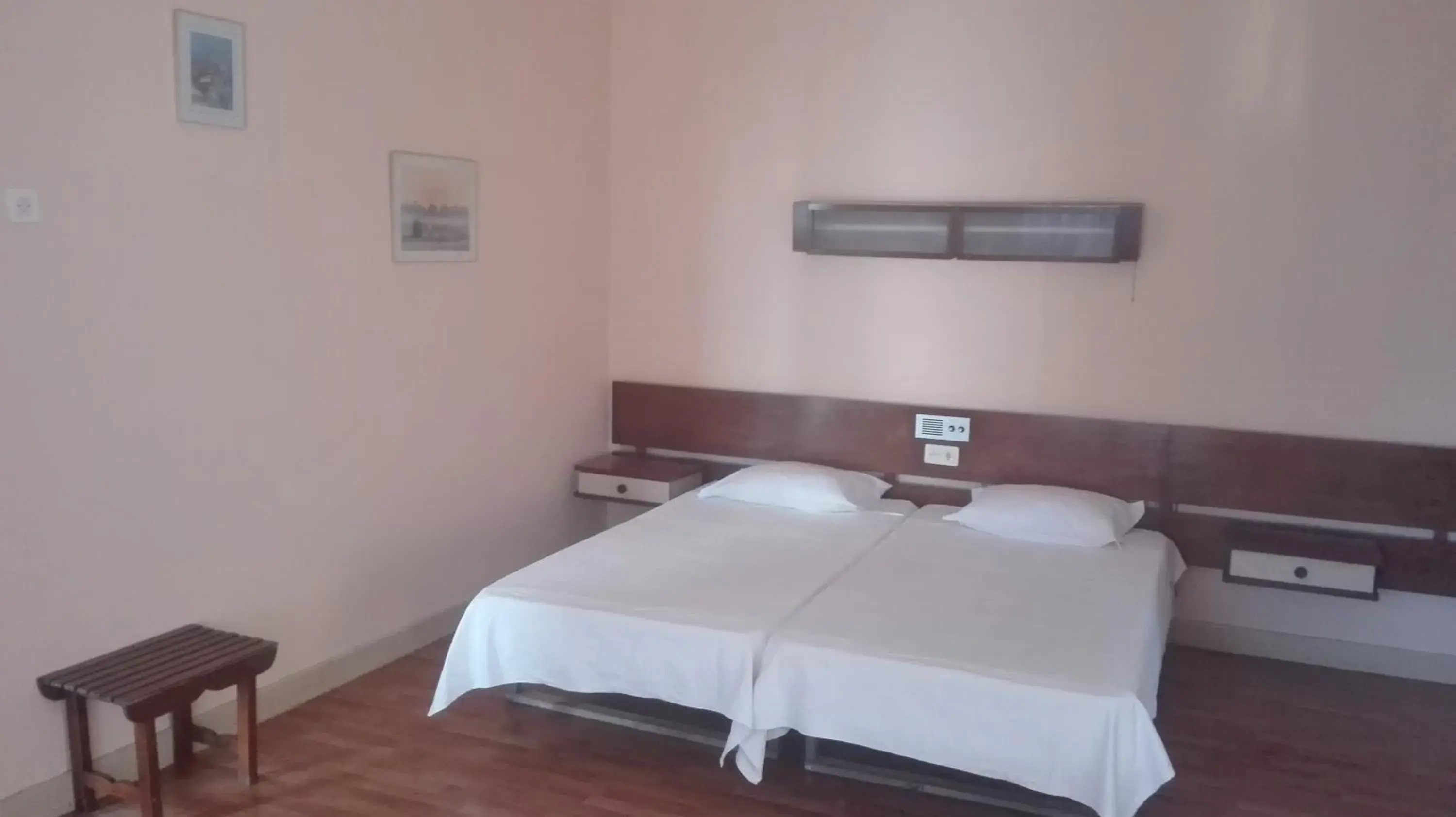 Twin Room with Balcony in Residencial Sol Twin Room with Balcony in Residencial Sol