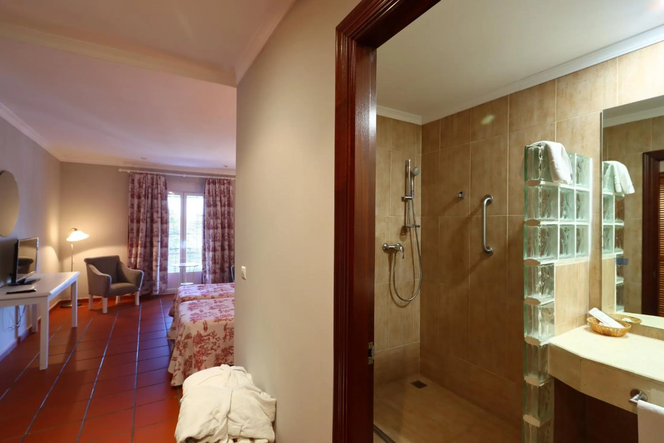 Bathroom in Hotel Varinia Serena - Balneario de Alange