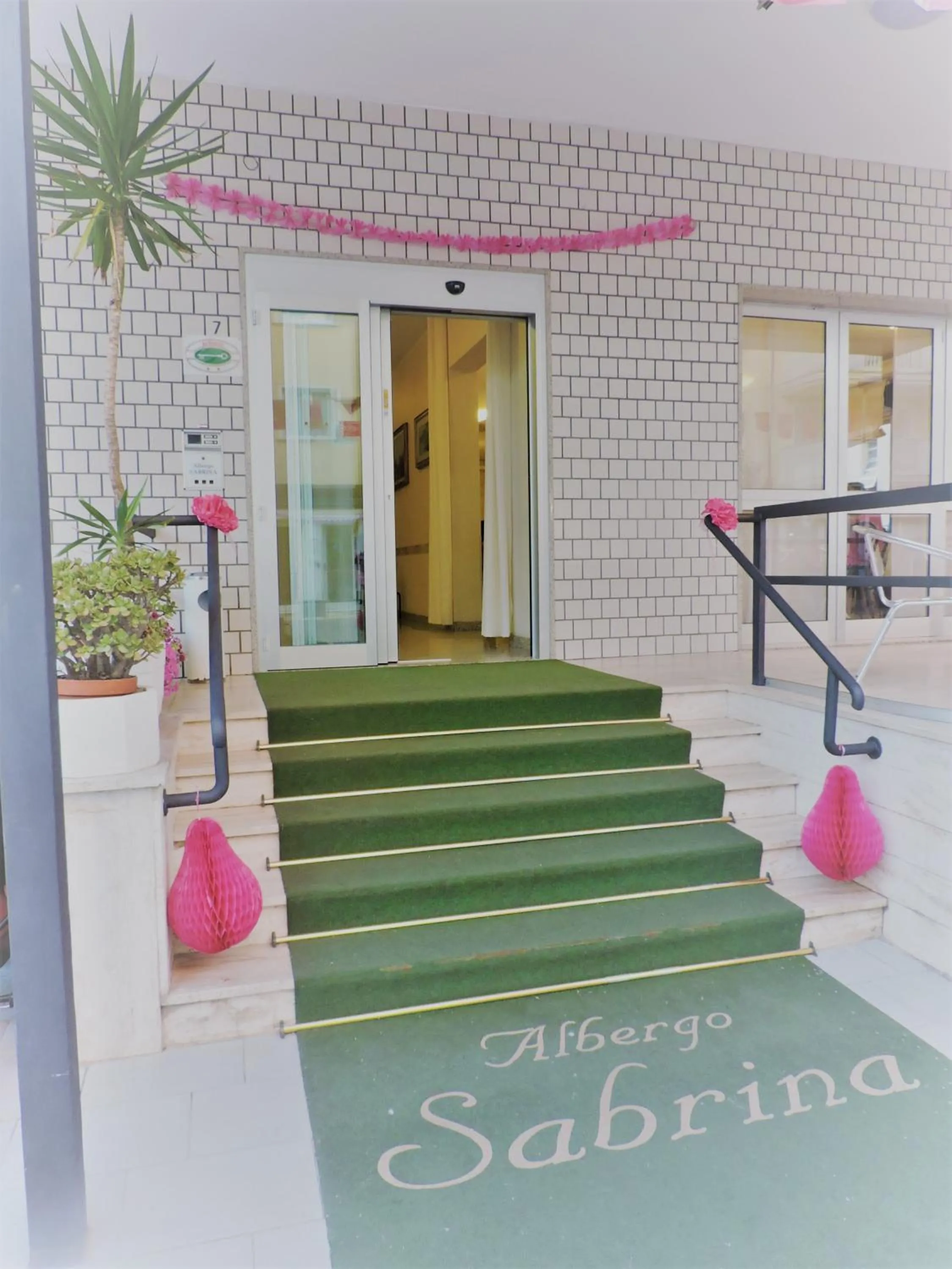 Facade/entrance in Albergo Sabrina