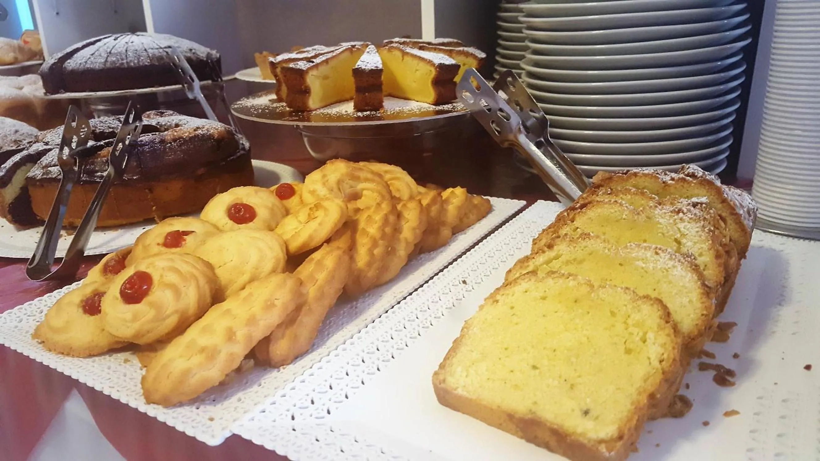Buffet breakfast in Albergo Sabrina
