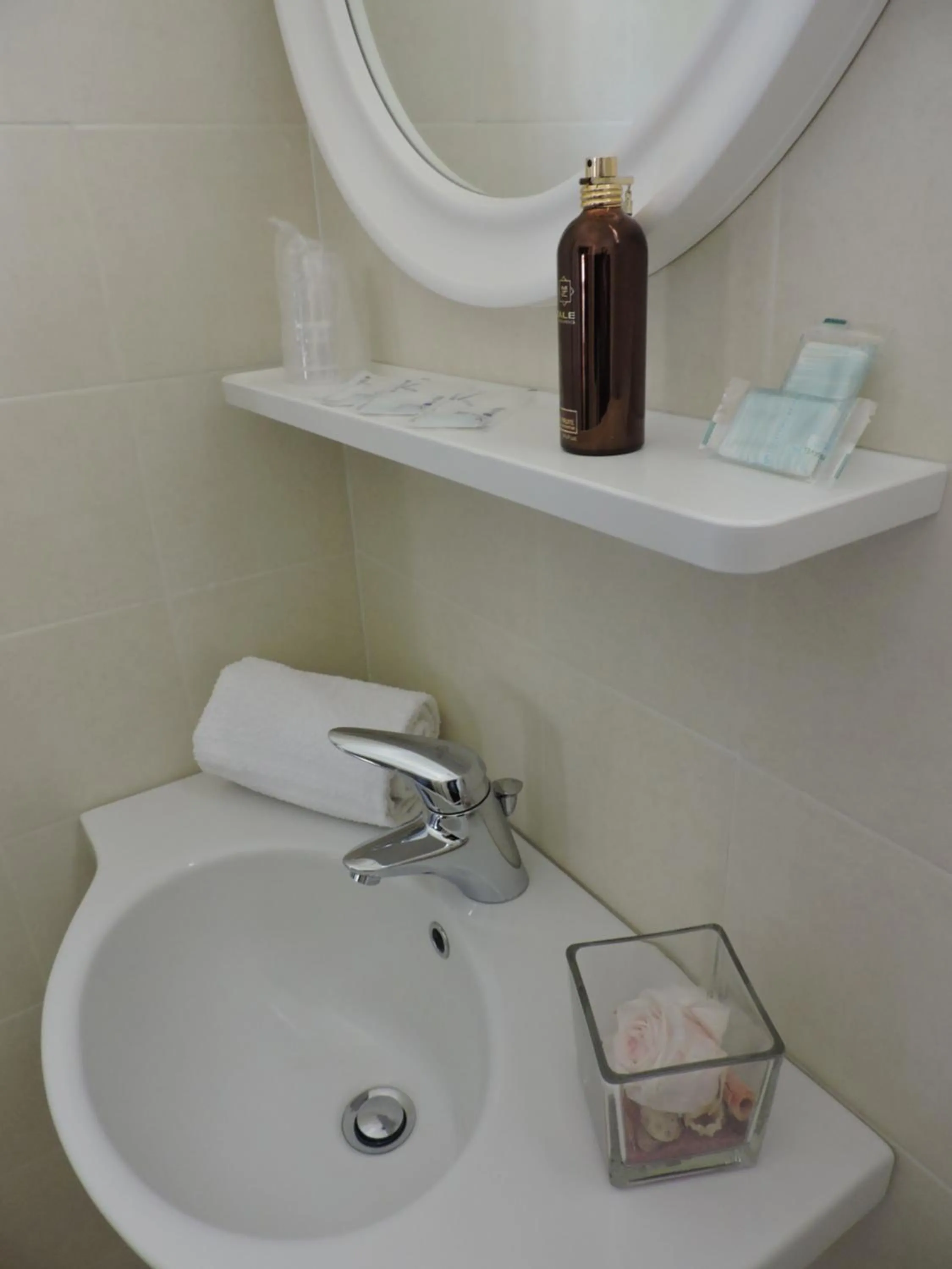 Bathroom in Albergo Sabrina