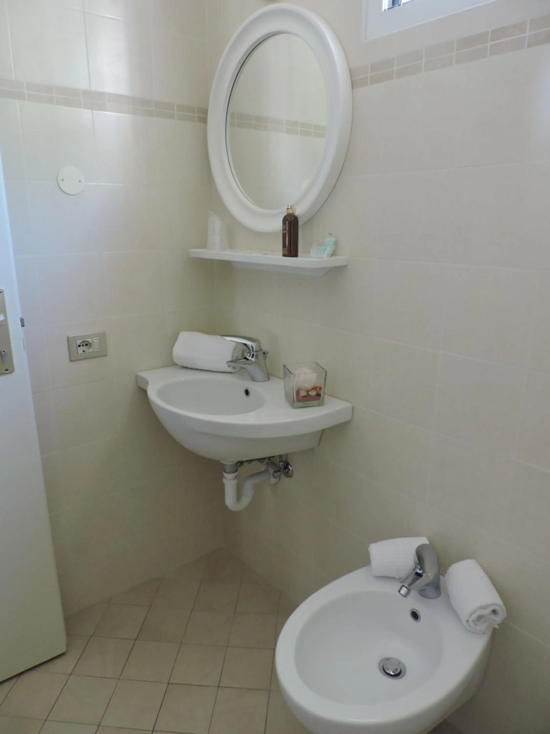 Bathroom in Albergo Sabrina