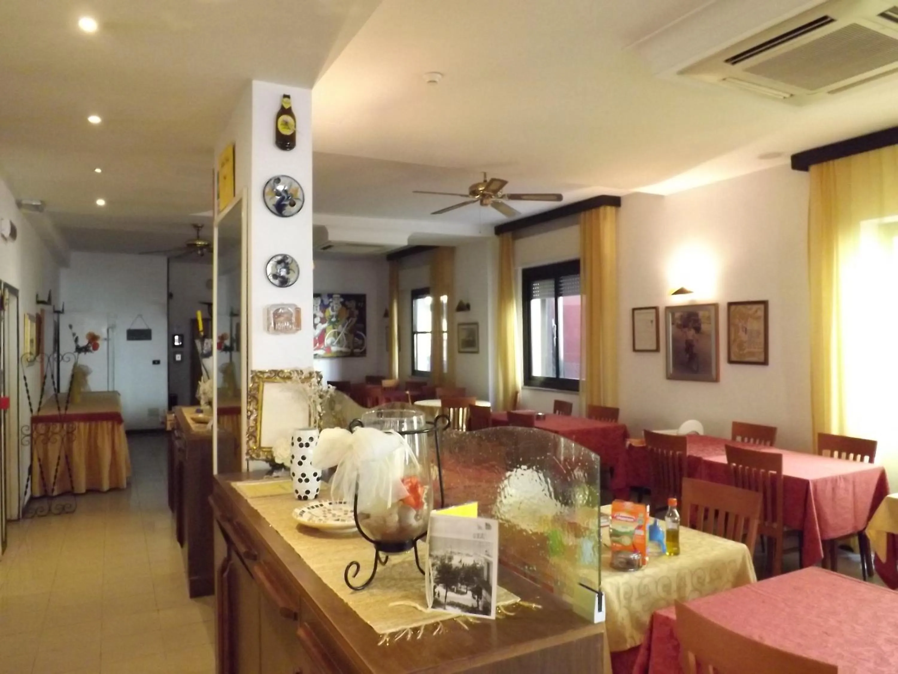 Restaurant/places to eat in Hotel Vasco