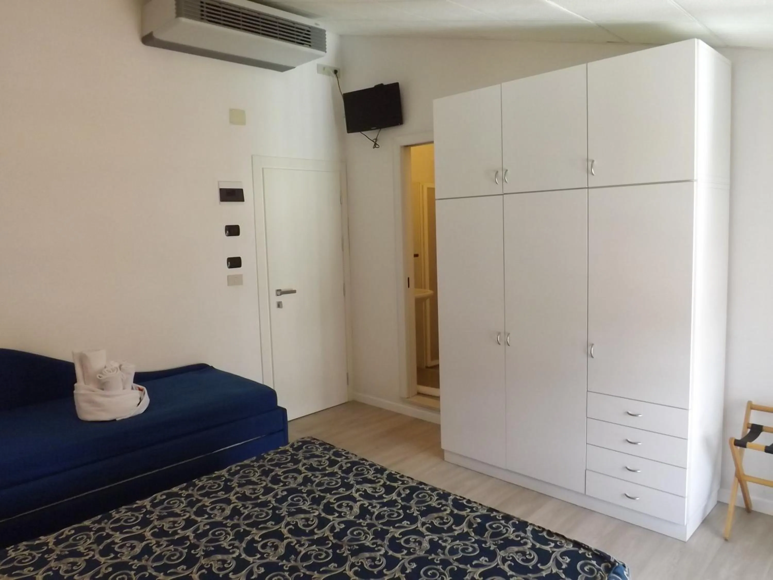 Photo of the whole room, Bed in Hotel Vasco