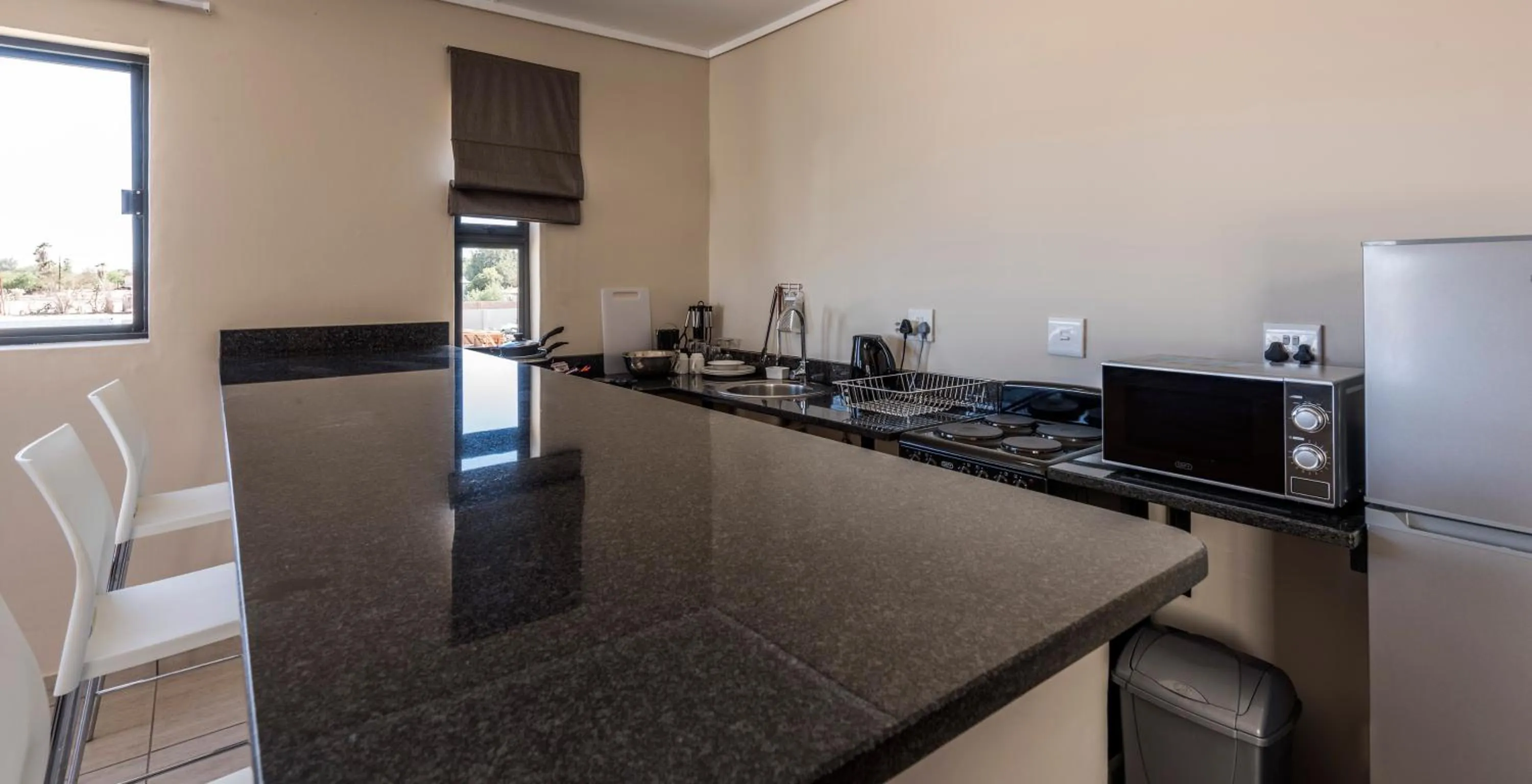 Kitchen or kitchenette in Pofadder Inn