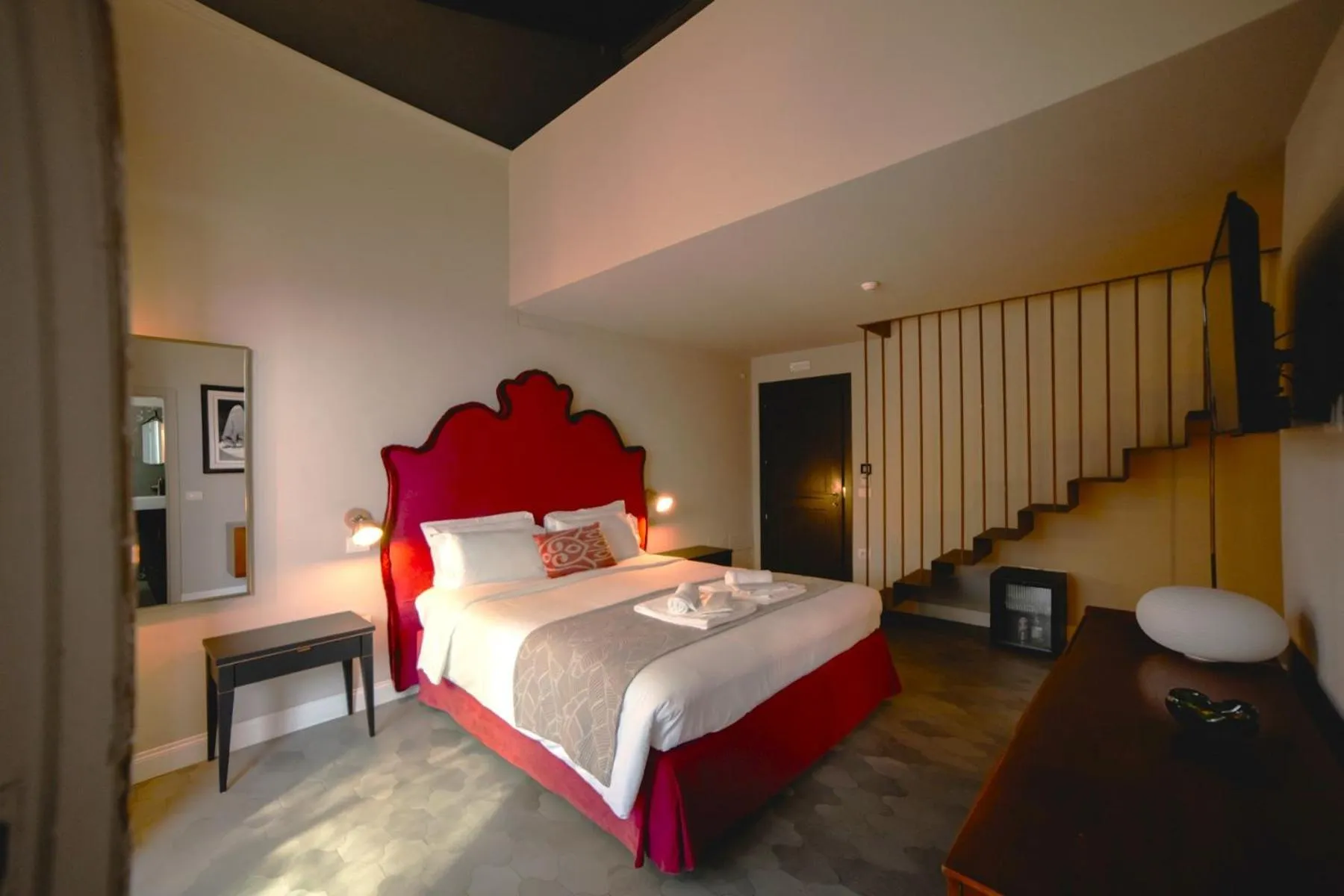 Bed in La Fonderia Firenze