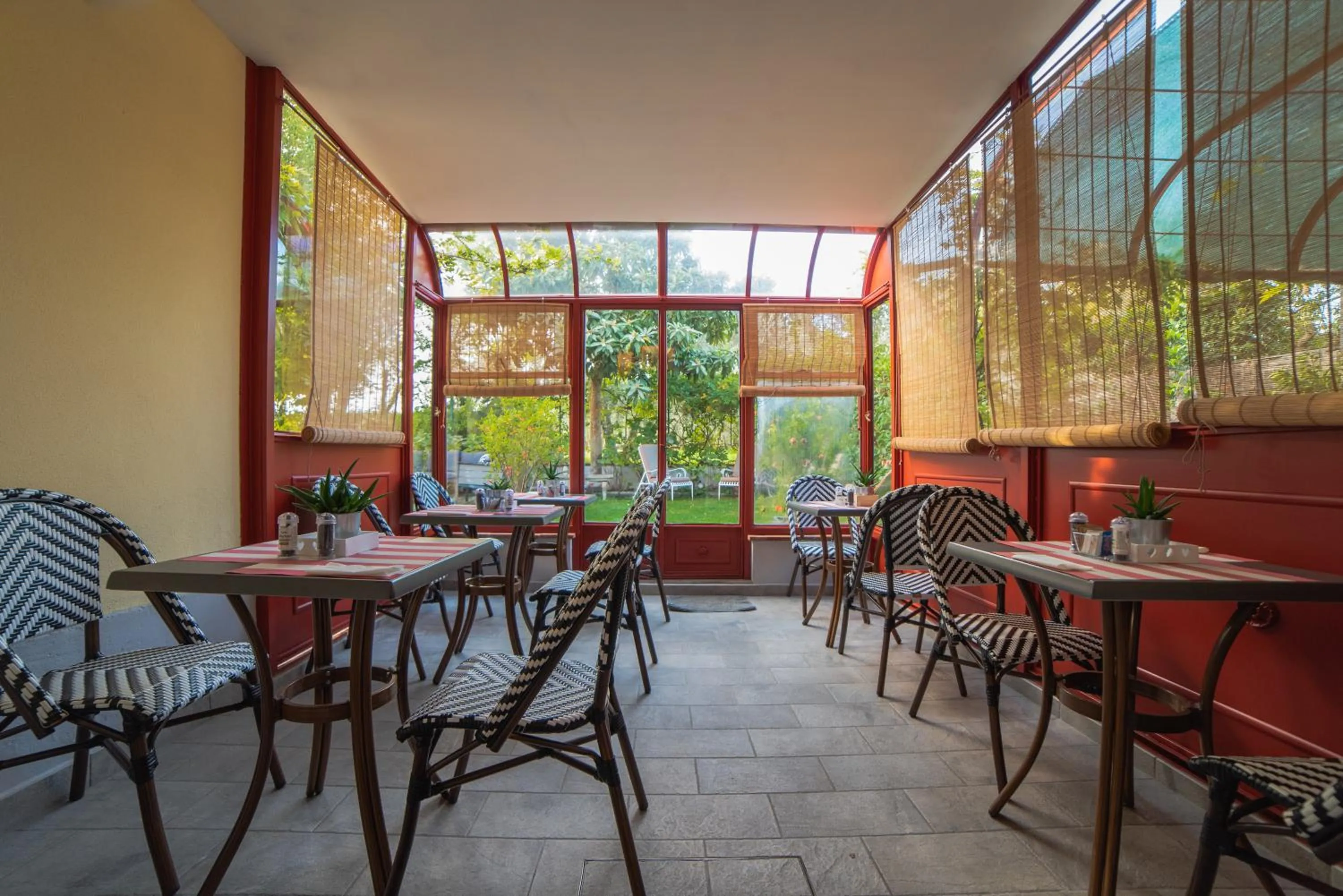 Communal lounge/ TV room in La Fonderia Firenze