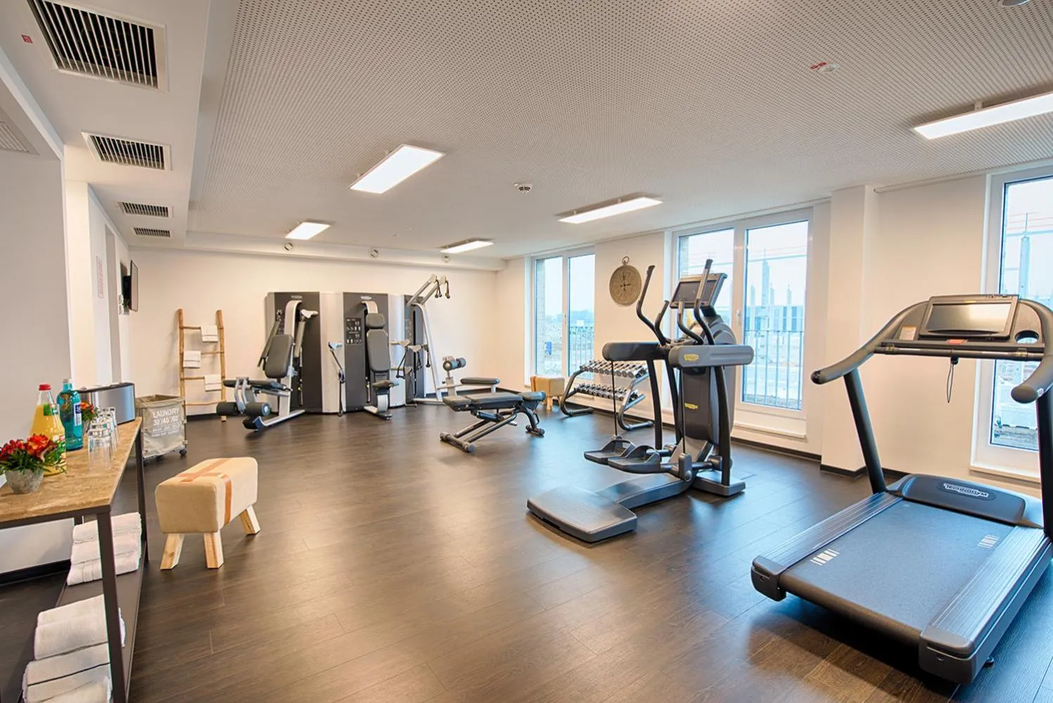 Fitness centre/facilities in LOGINN Hotel Leipzig