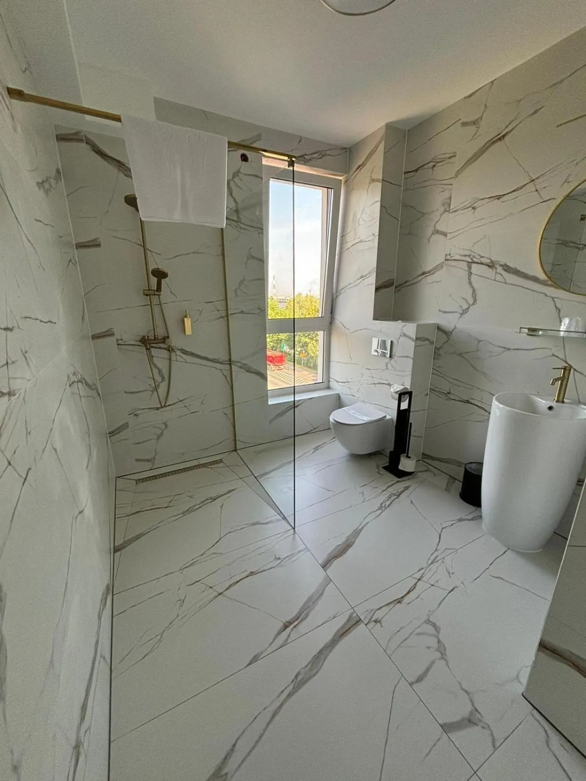 Hotel Lantier & Swimming Pool Zone