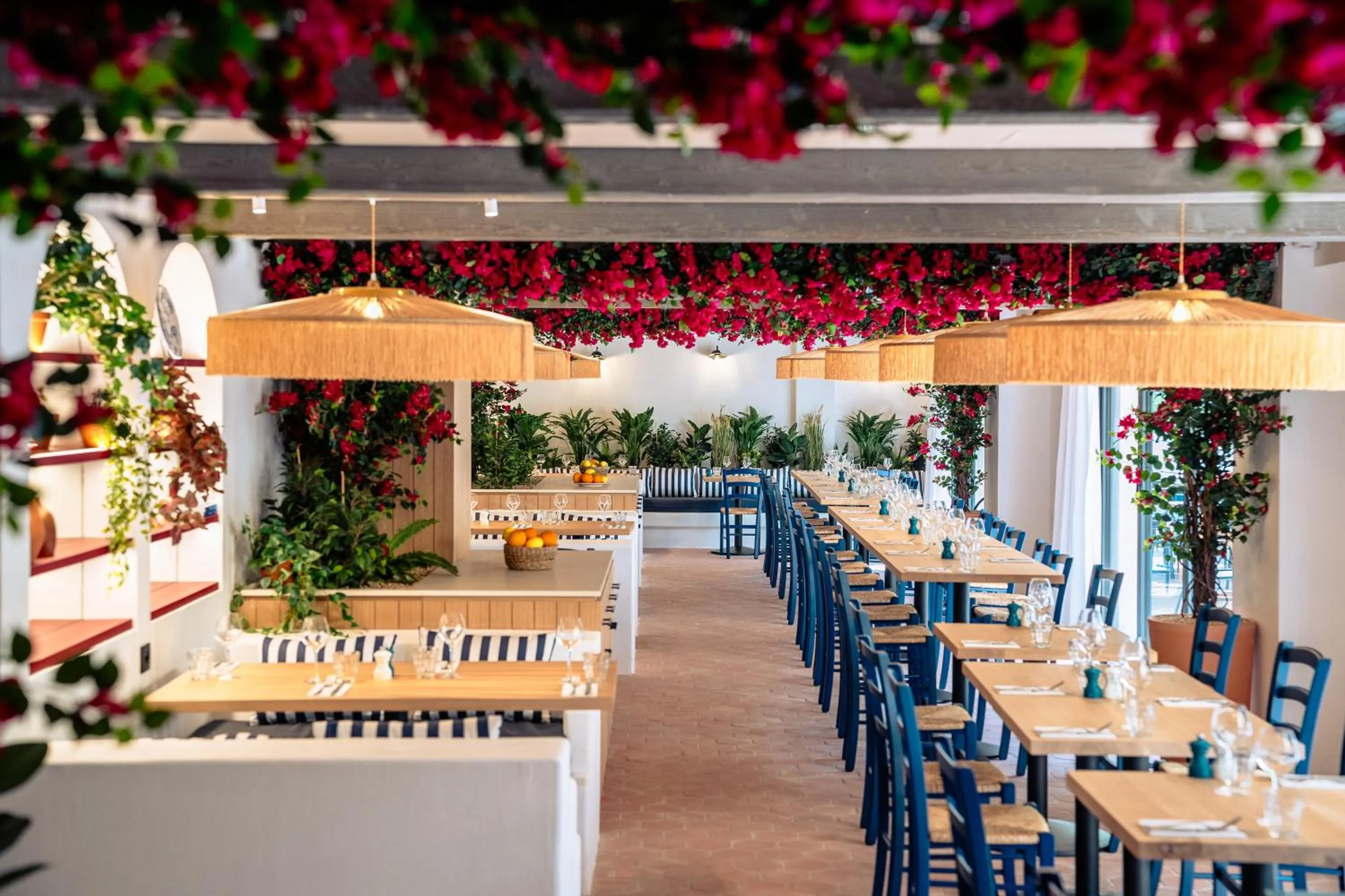 Restaurant/places to eat in RockyPop Marseille Hôtel