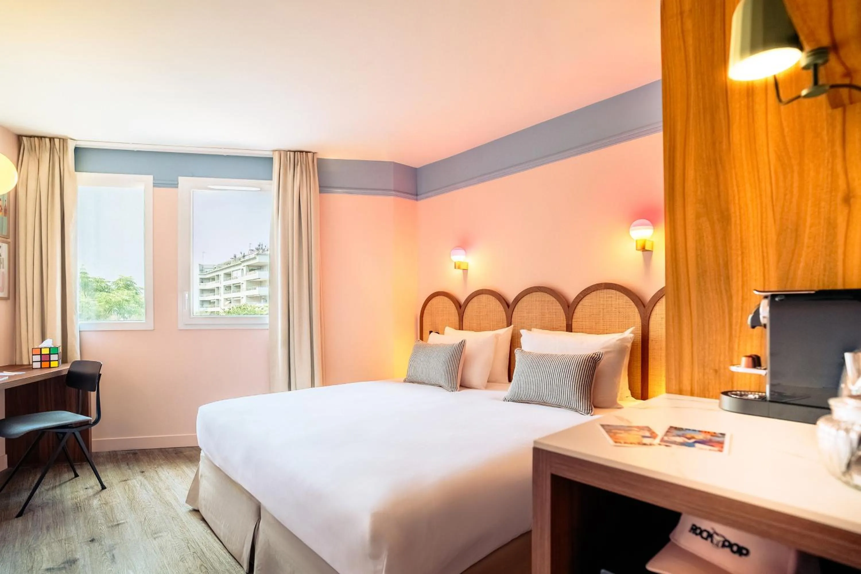 Bed in RockyPop Marseille Hôtel