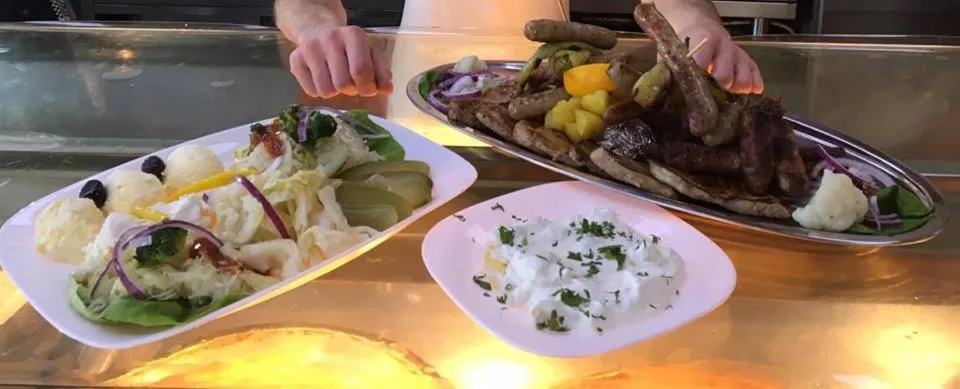 Restaurant/places to eat in Prenociste&Restoran DM