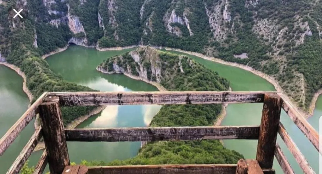 Prenociste&Restoran DM