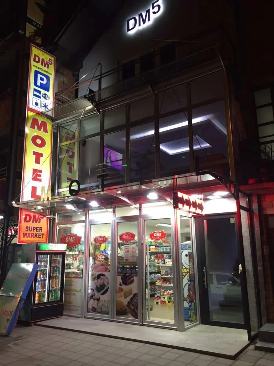 Property building in Prenociste&Restoran DM