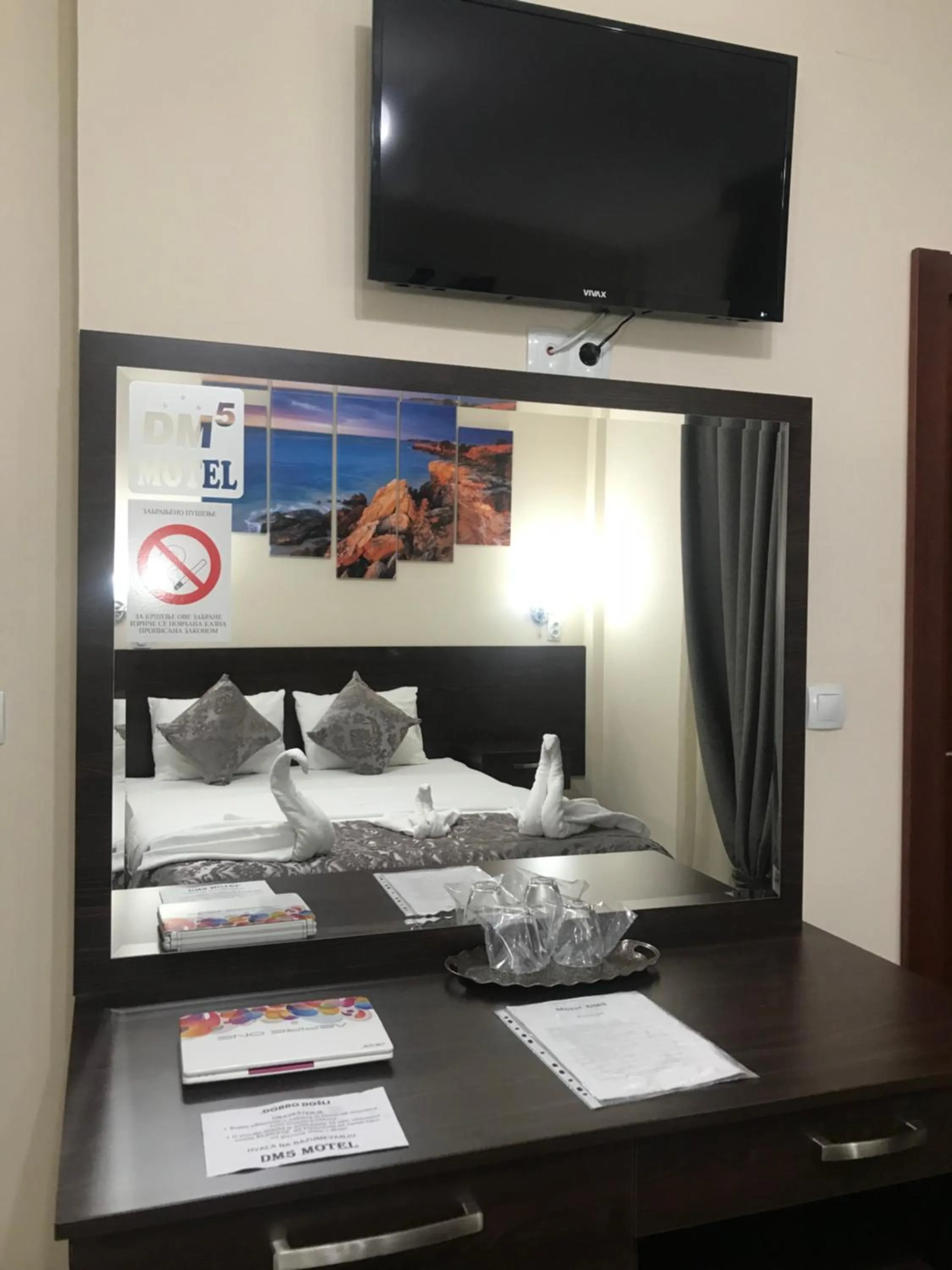 Decorative detail, Bed in Prenociste&Restoran DM