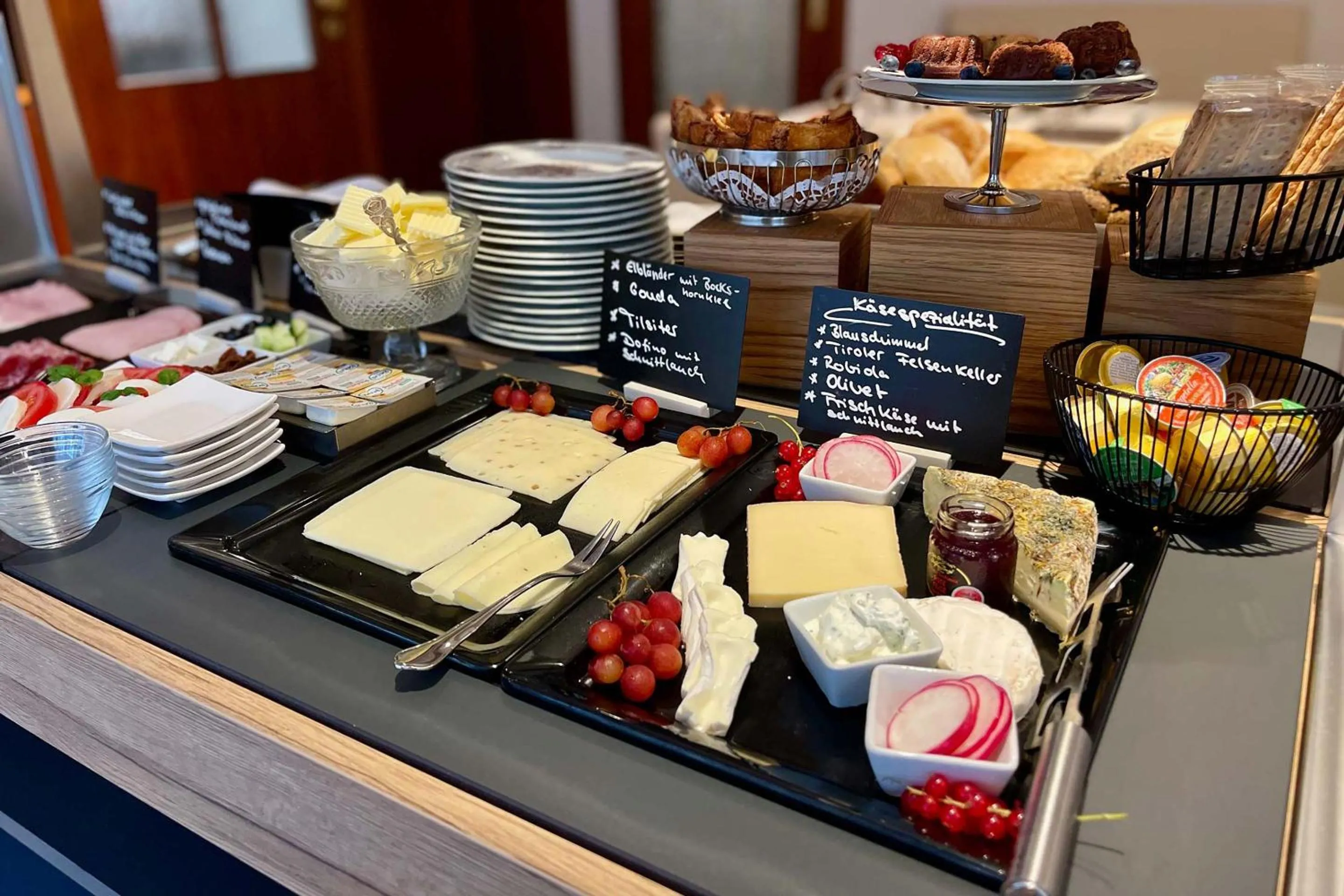 Buffet breakfast in Boutique Hotel Rosengarten Hamburg