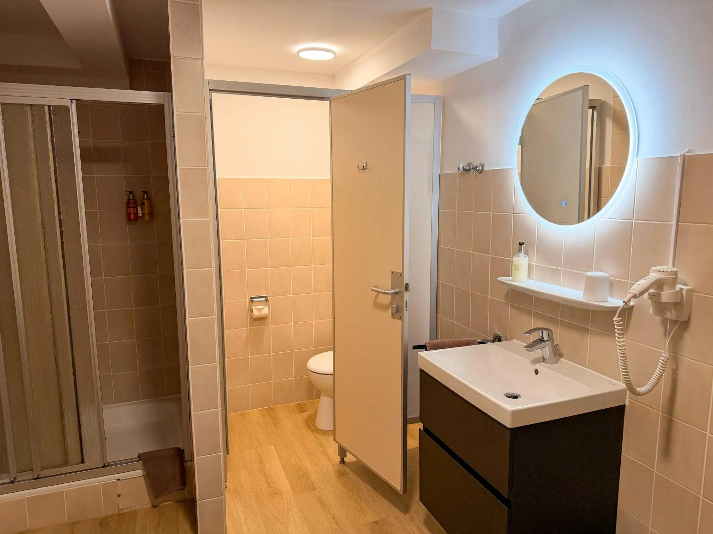 Shower in Boutique Hotel Rosengarten Hamburg