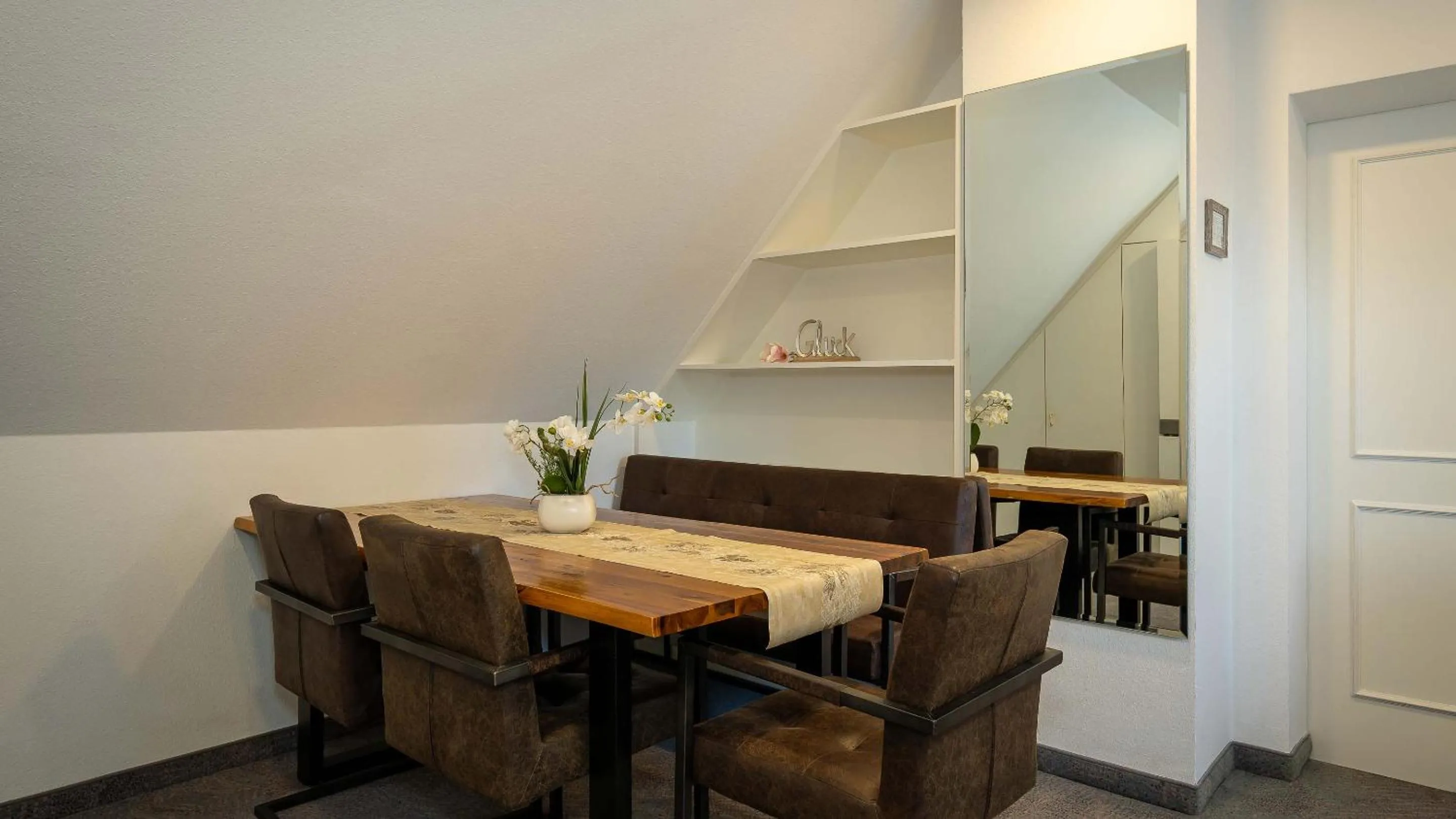 Photo of the whole room in Boutique Hotel Rosengarten Hamburg