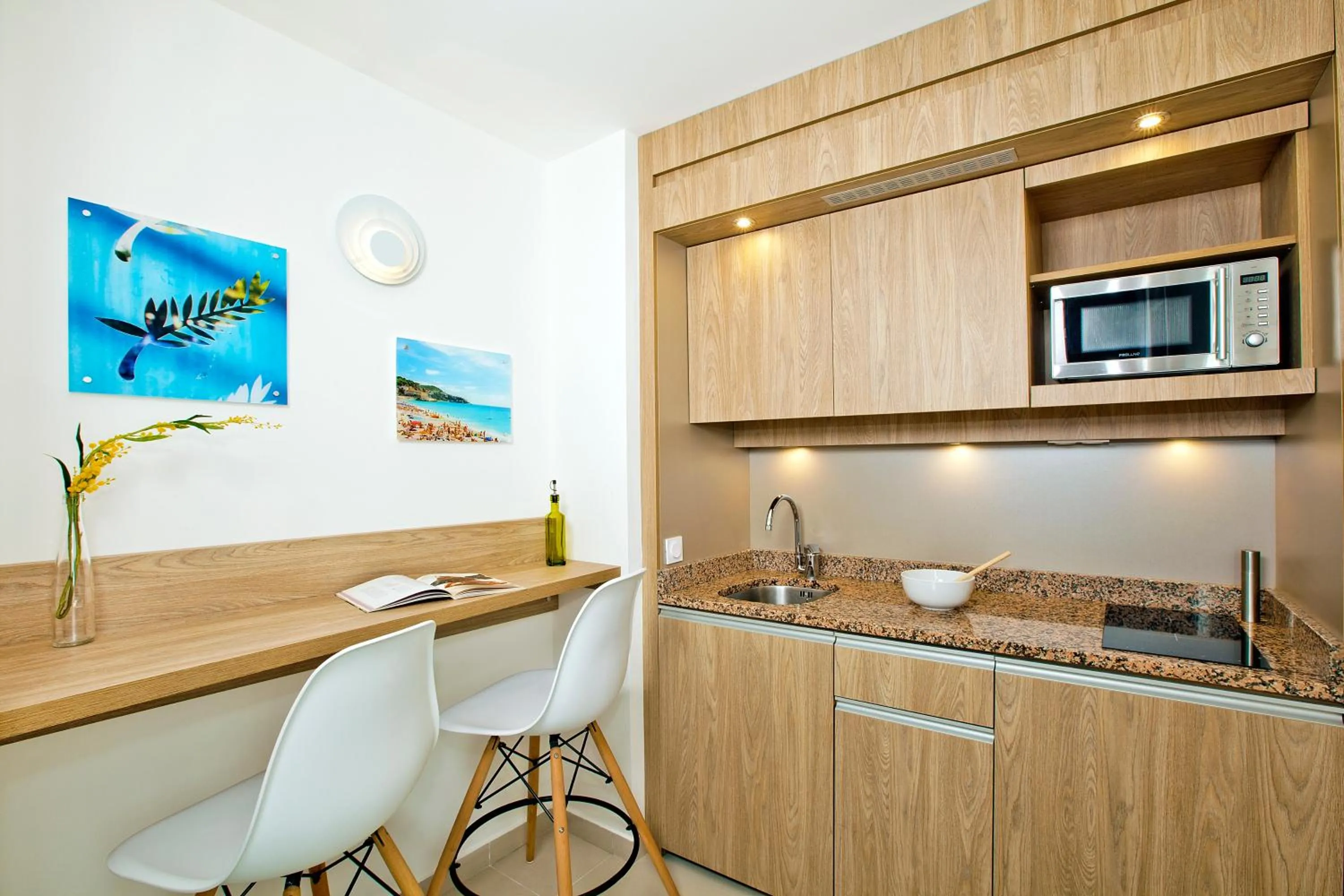 Kitchen or kitchenette in Residhome Nice Promenade
