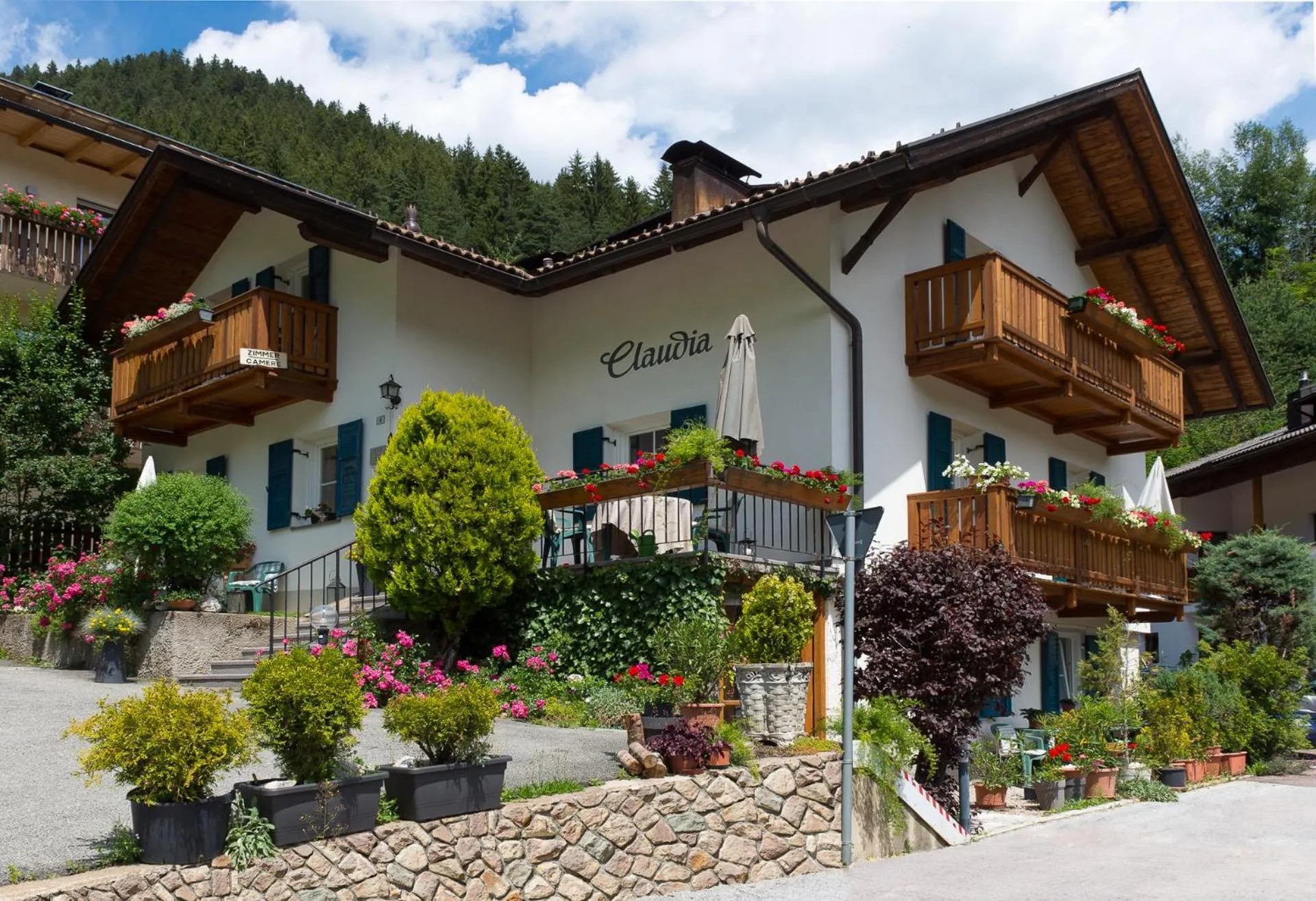 Property building in Haus Claudia B&B