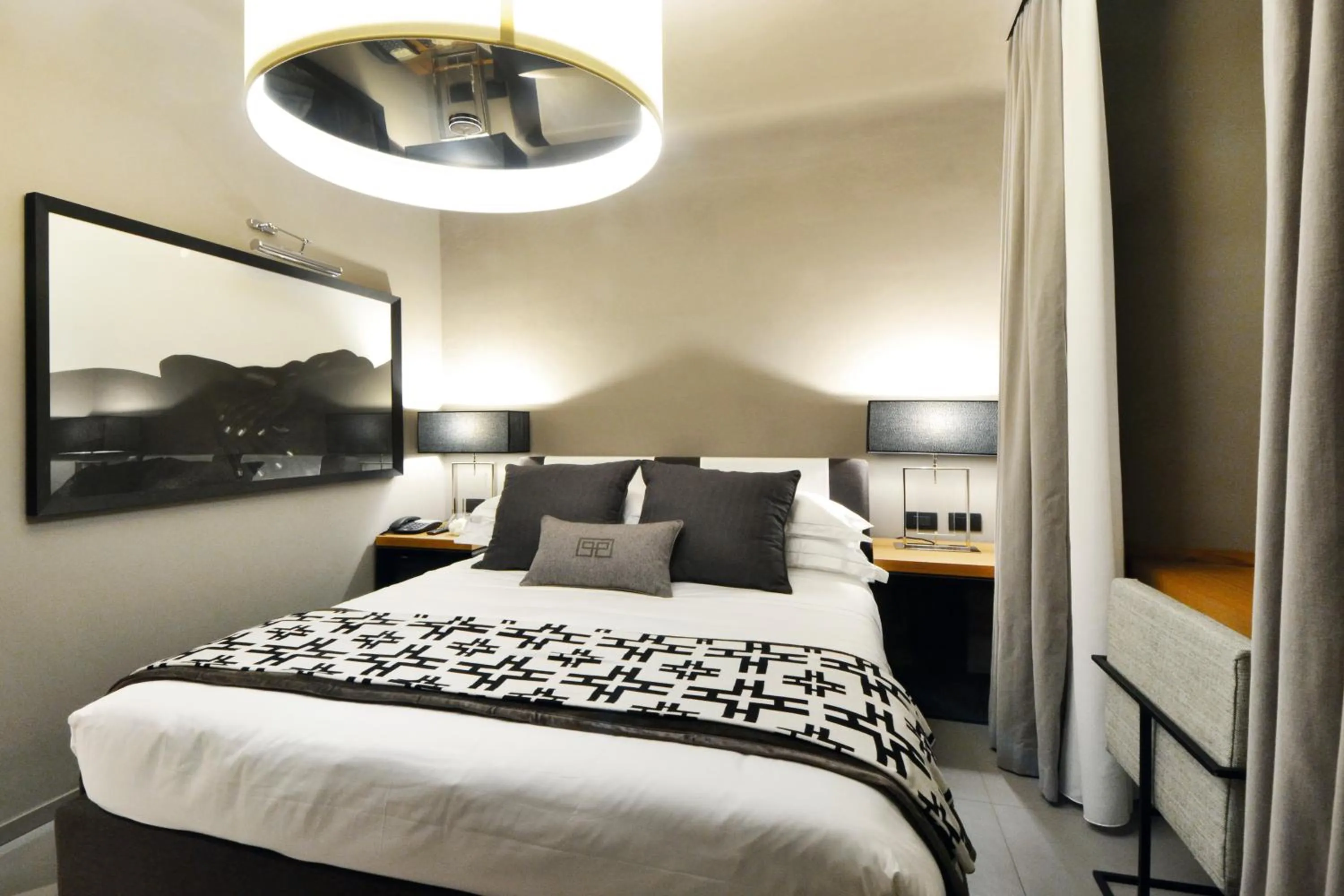 Bed in Parioli Place B&B