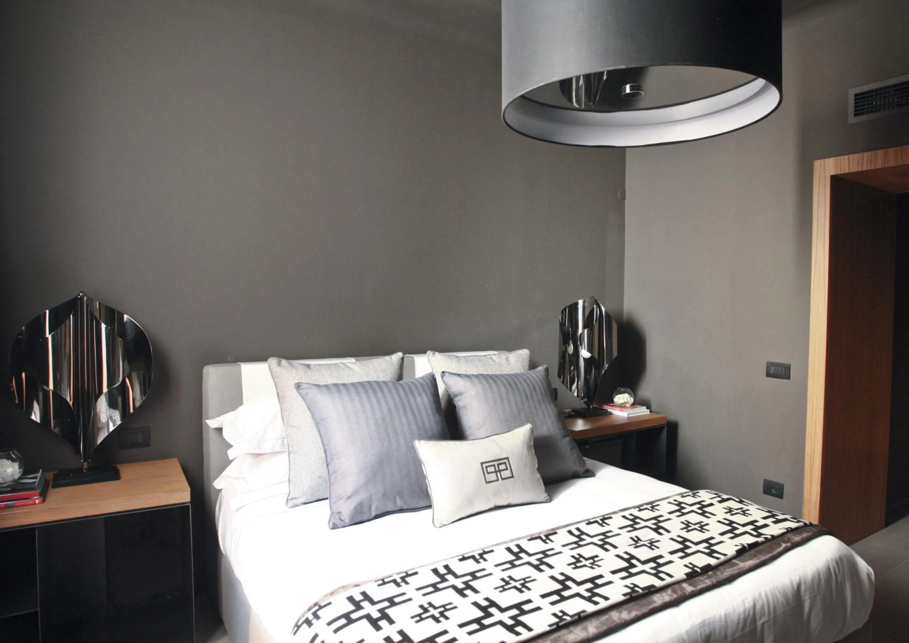 Bed in Parioli Place B&B