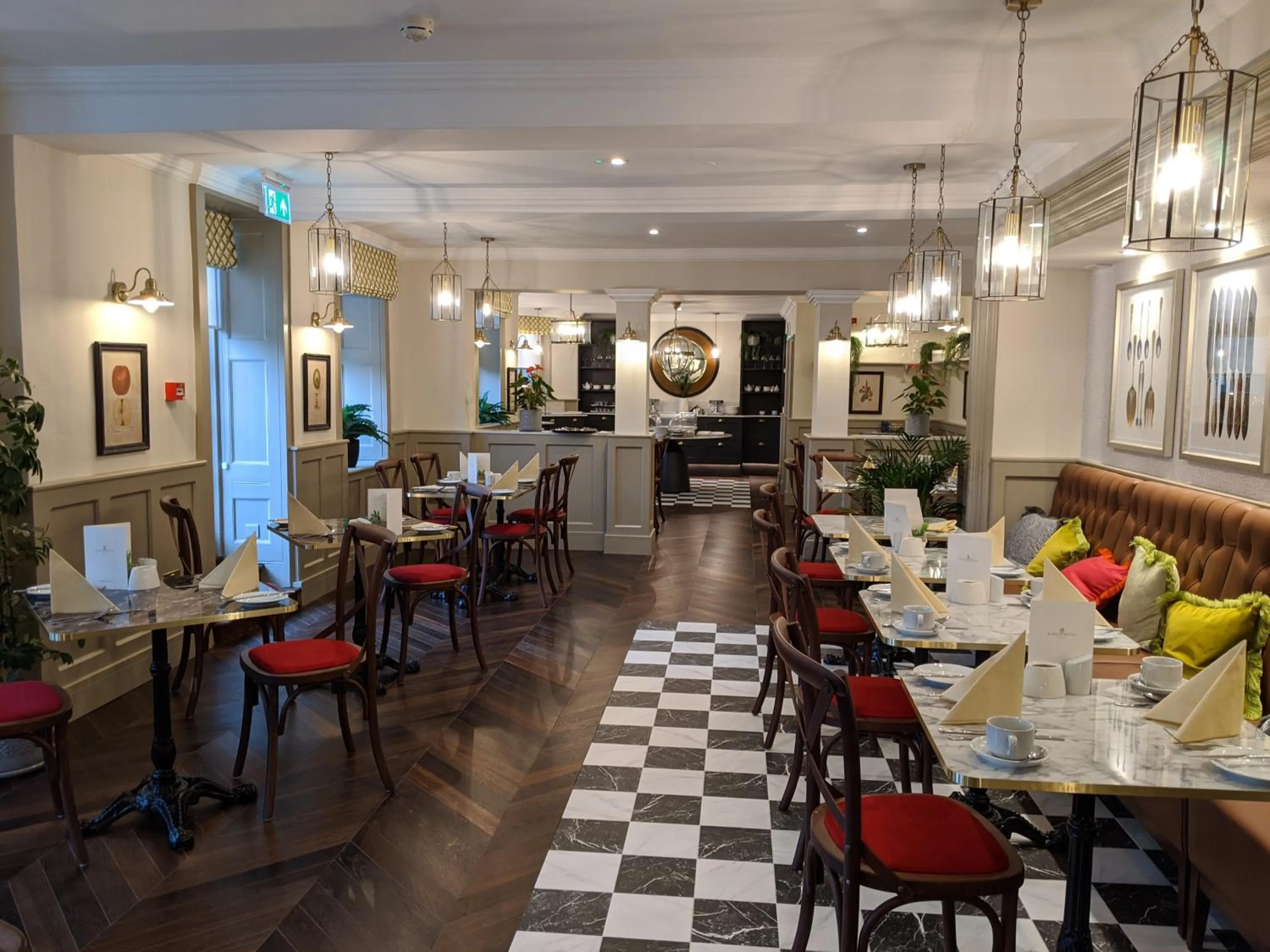 Restaurant/places to eat in Burnham Beeches Hotel & Spa