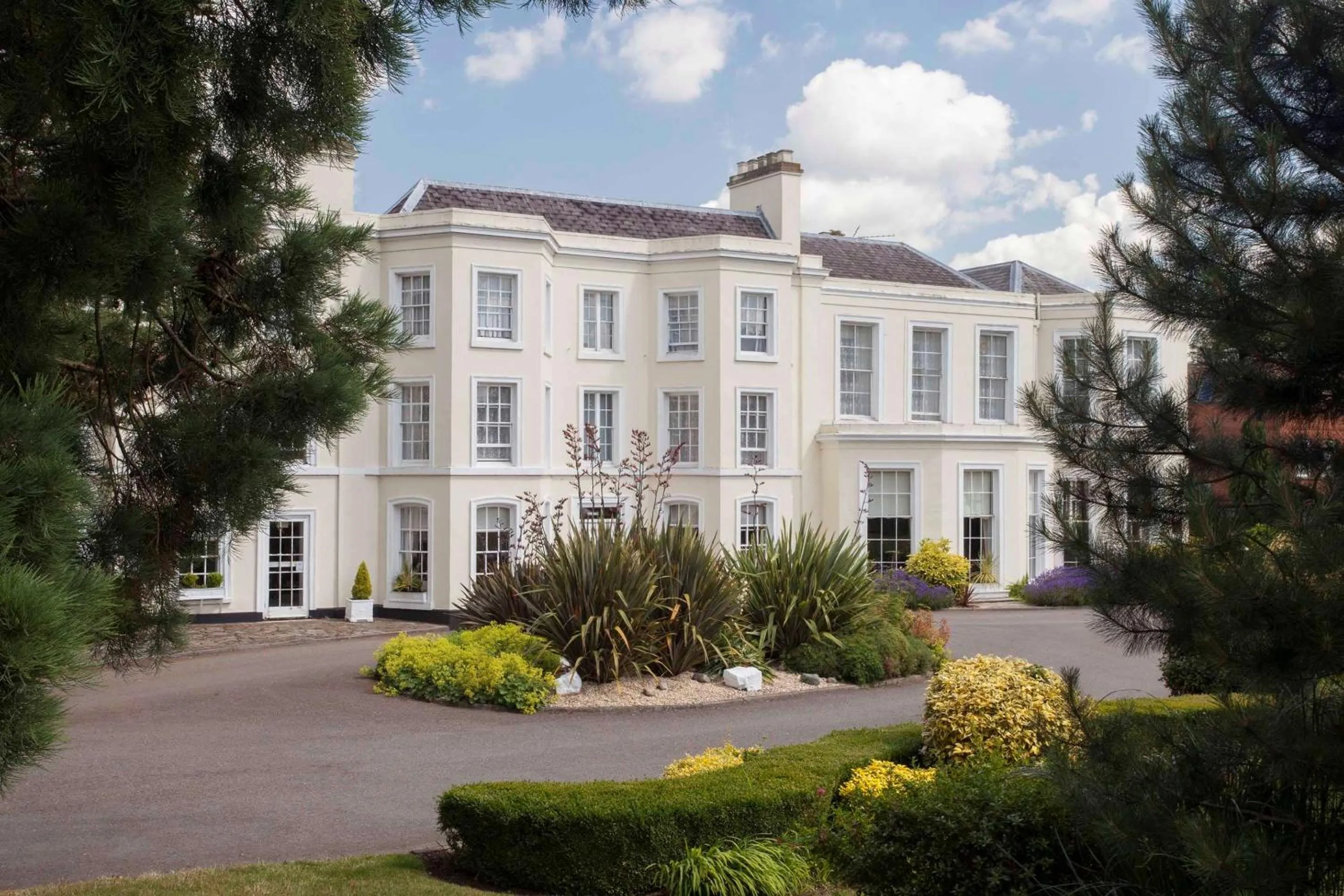 Property building in Burnham Beeches Hotel & Spa