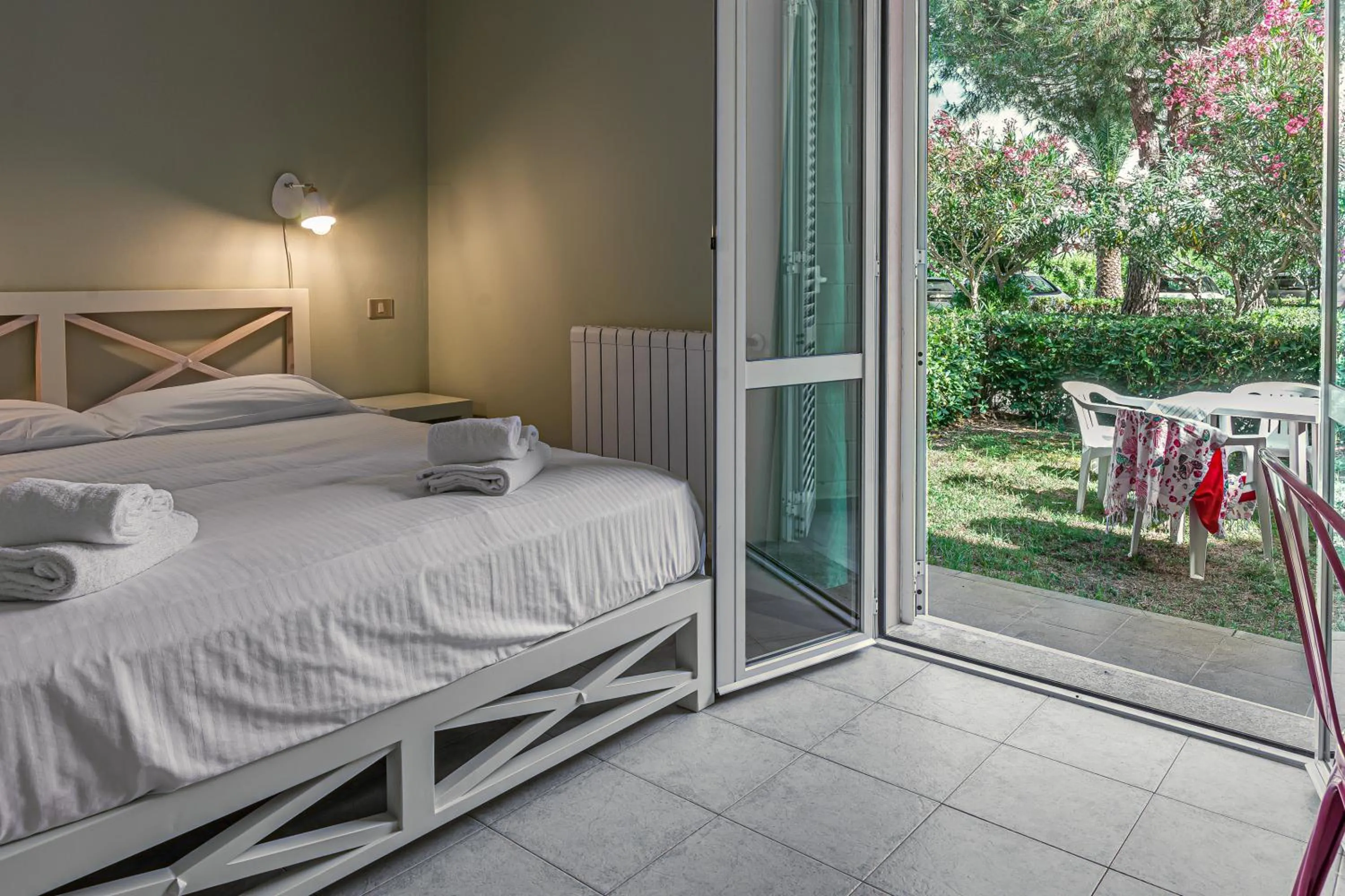 Bedroom, Bed in Oleandri Suite Hotel