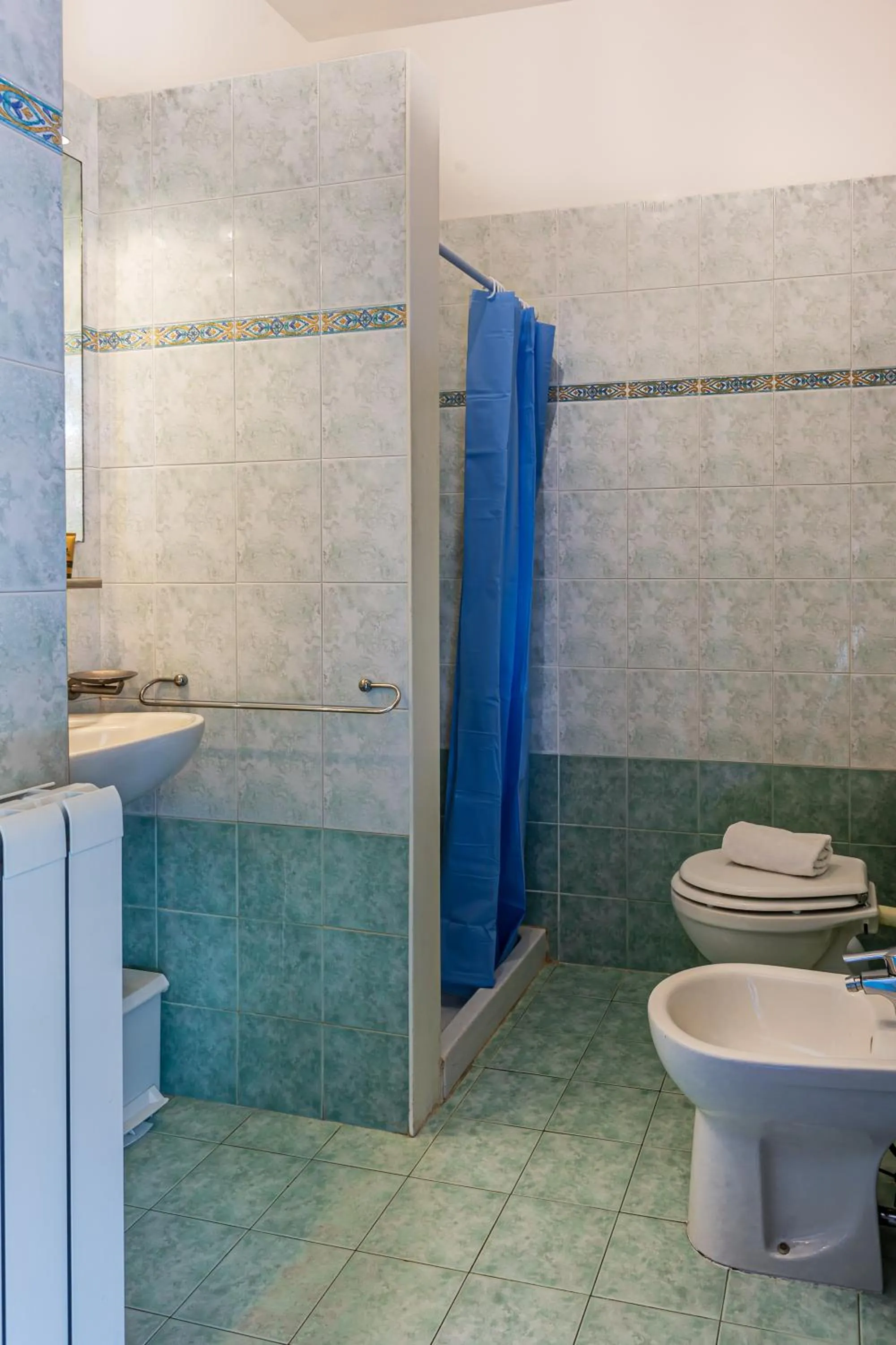 Bathroom in Oleandri Suite Hotel