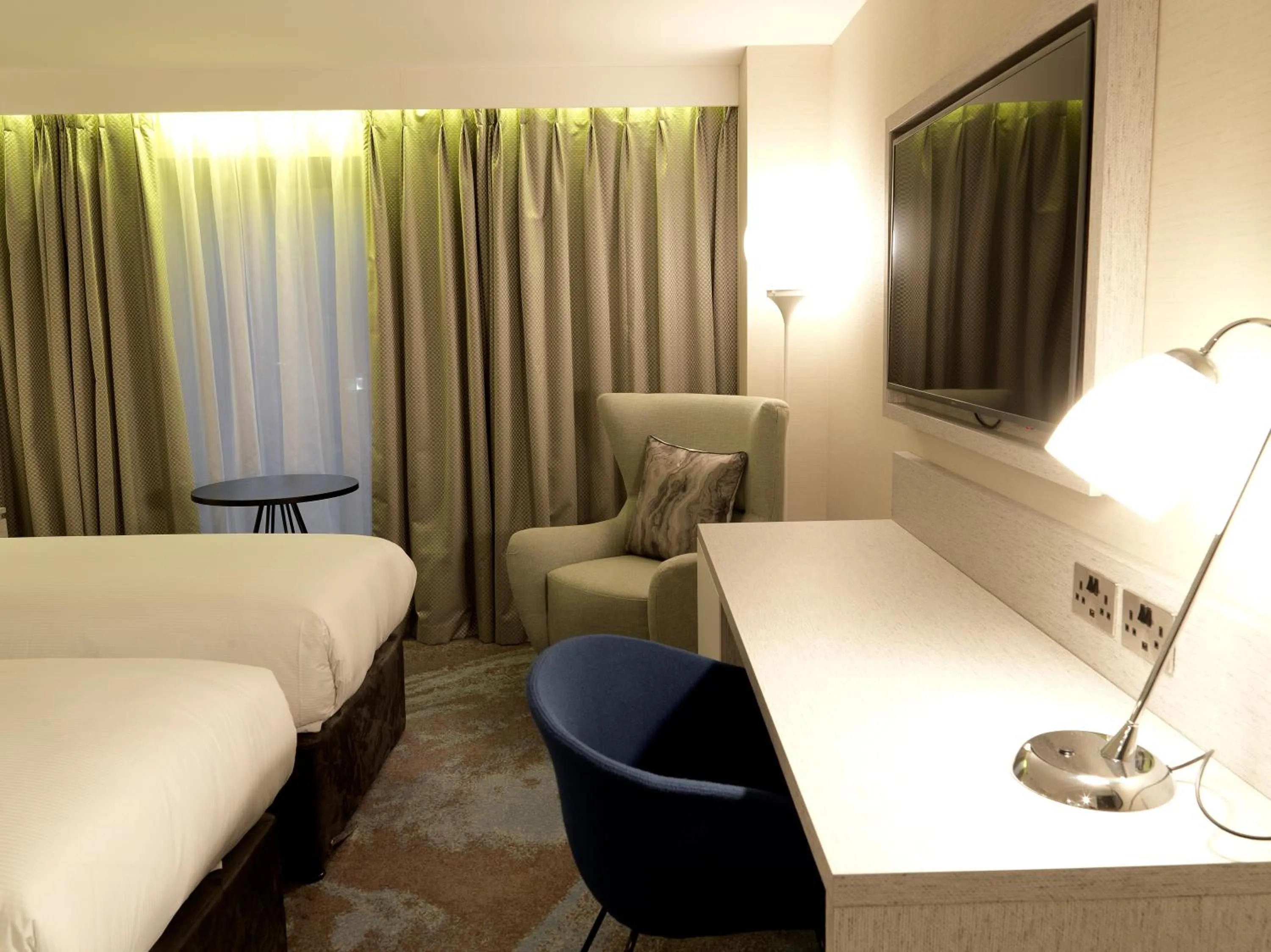 Bedroom, Bed in DoubleTree by Hilton Chester