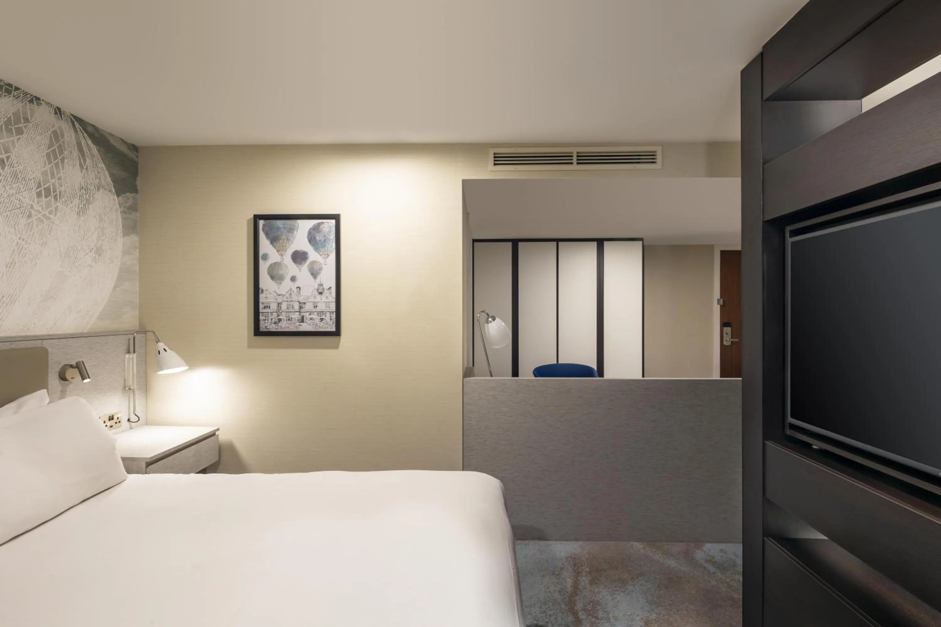 Bed in DoubleTree by Hilton Chester