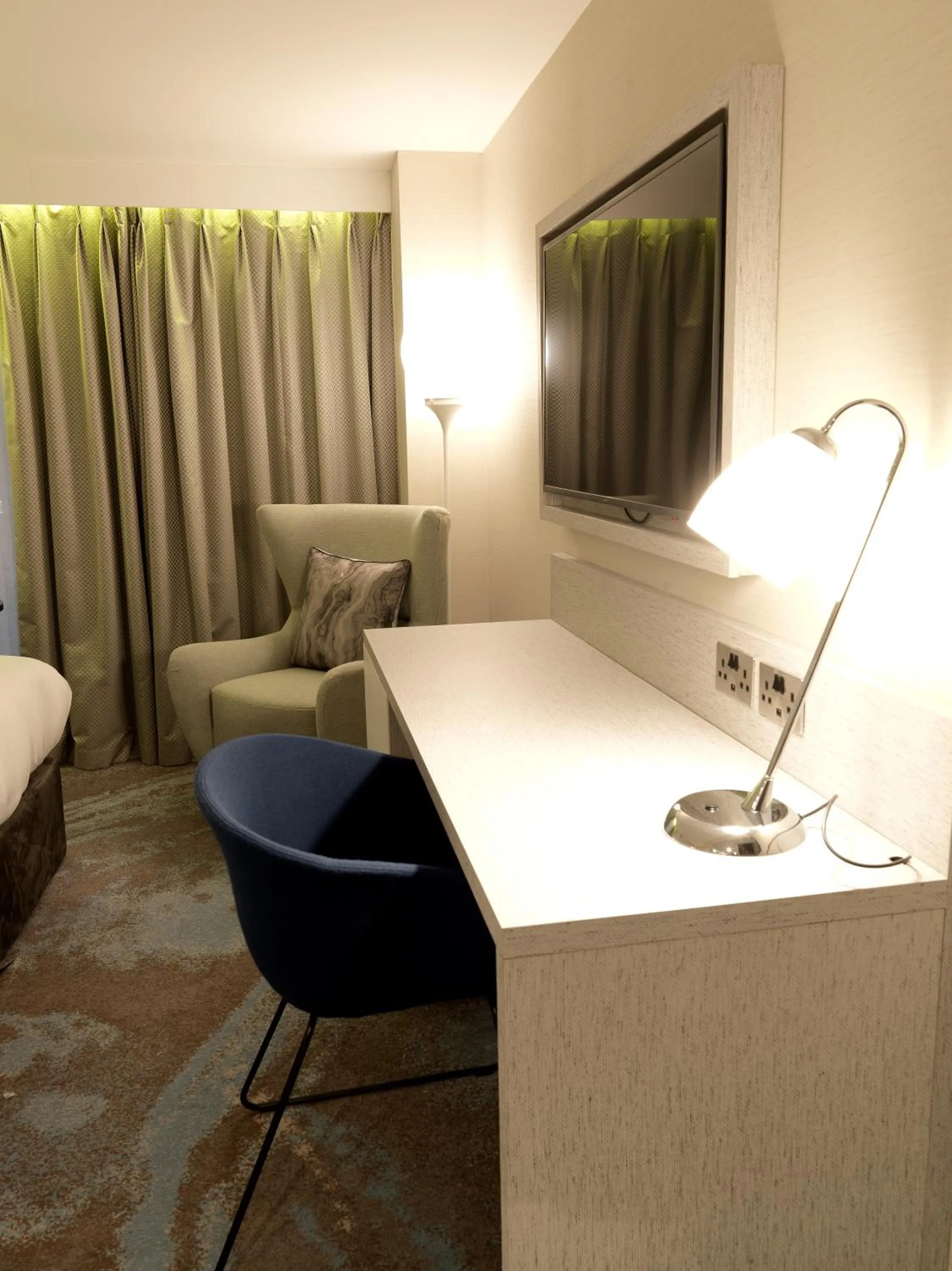 Bedroom in DoubleTree by Hilton Chester