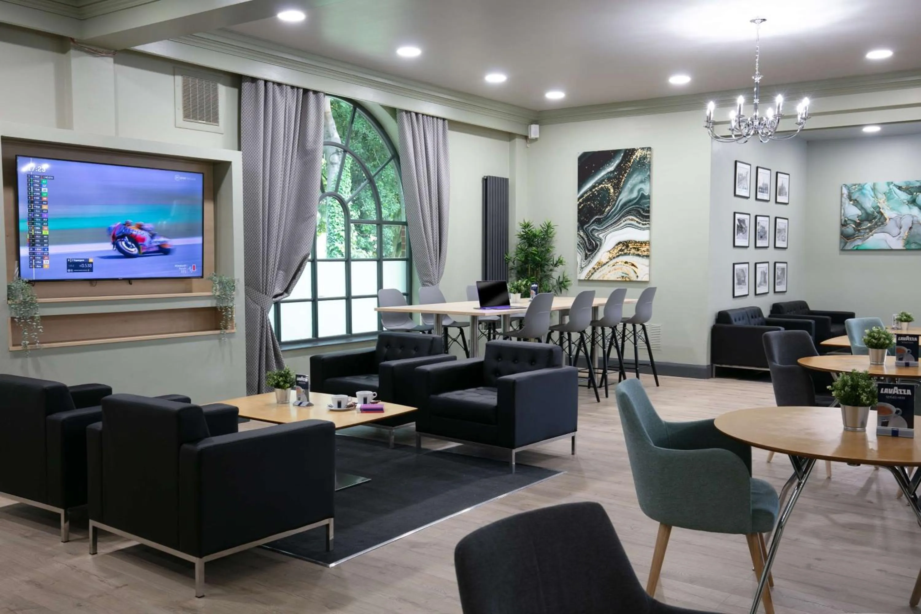 Lounge or bar in Hall Garth Hotel Darlington, Sure Hotel Collection by BW