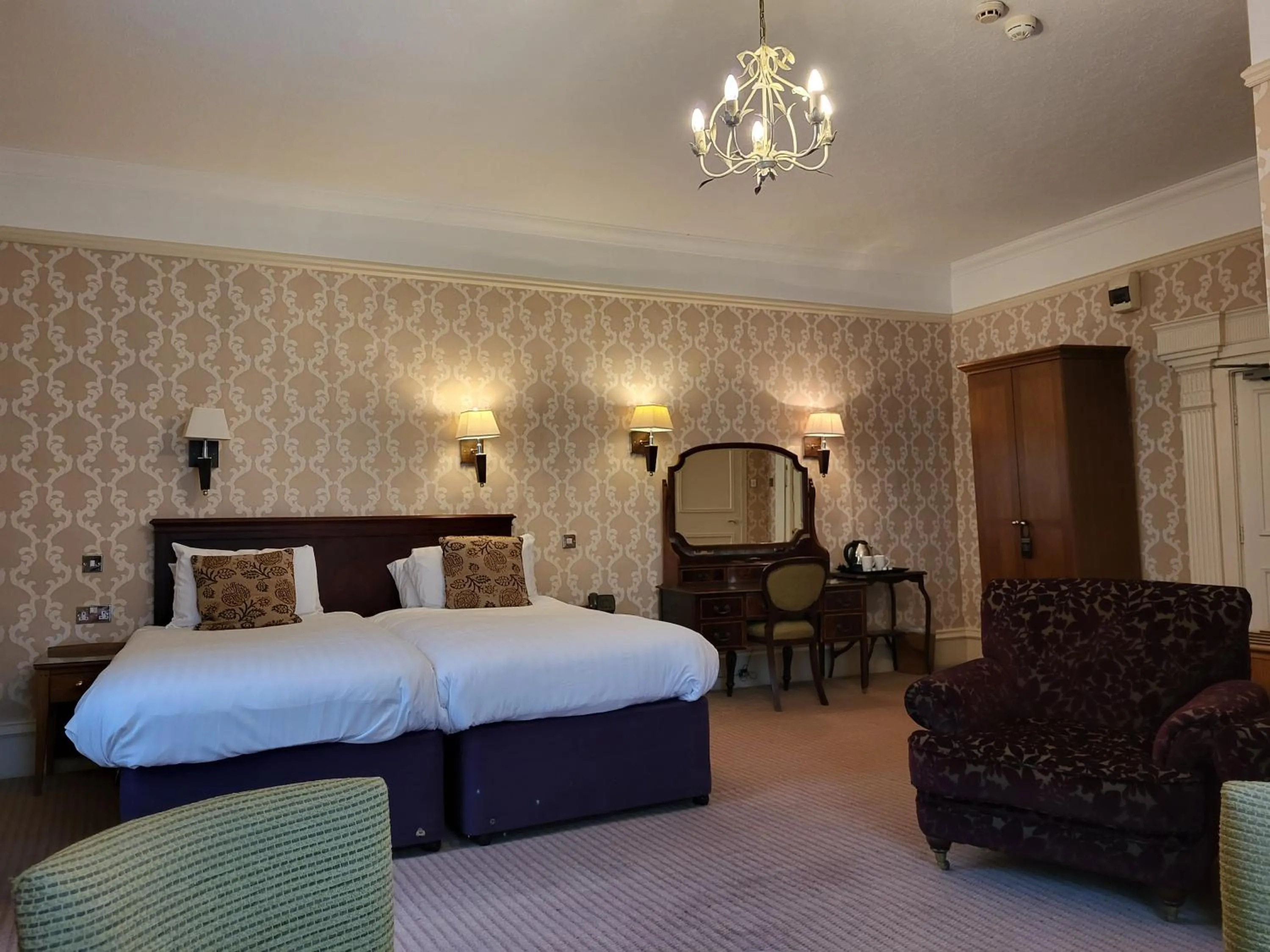 Bedroom, Bed in Hall Garth Hotel Darlington, Sure Hotel Collection by BW