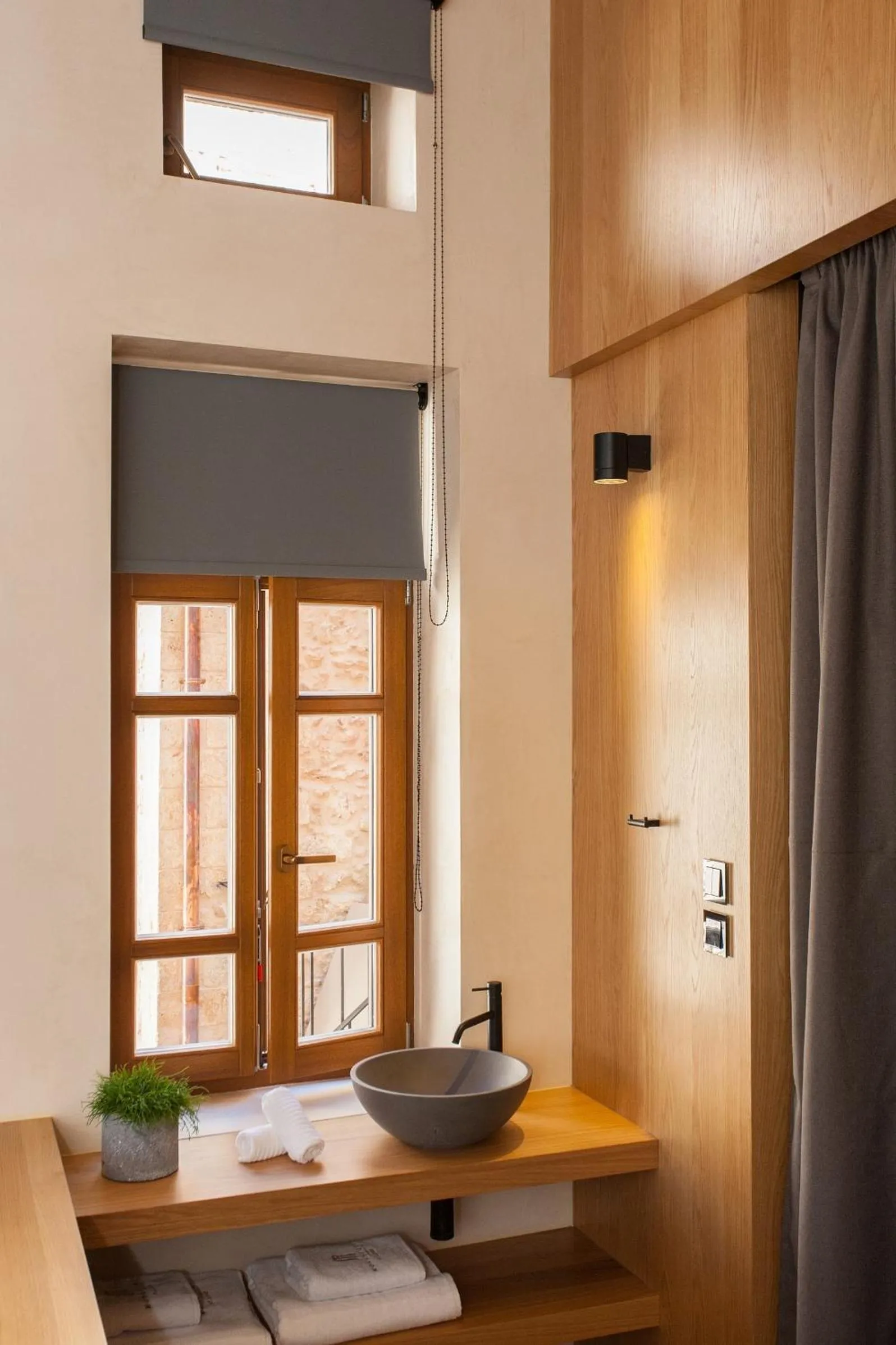 Toilet in Monastery Estate Venetian Harbor