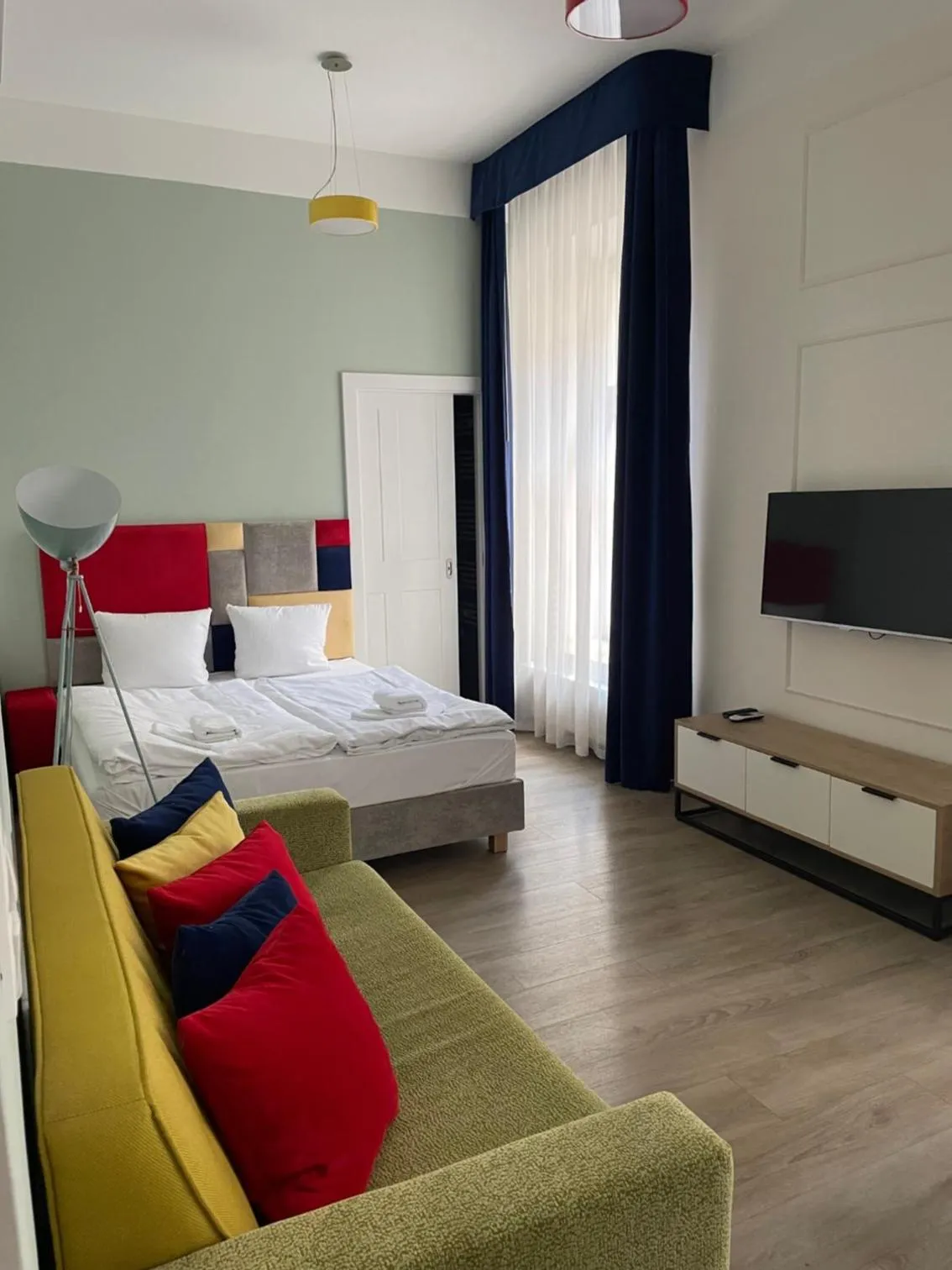 Bed in Cracow Rentals Zacisze