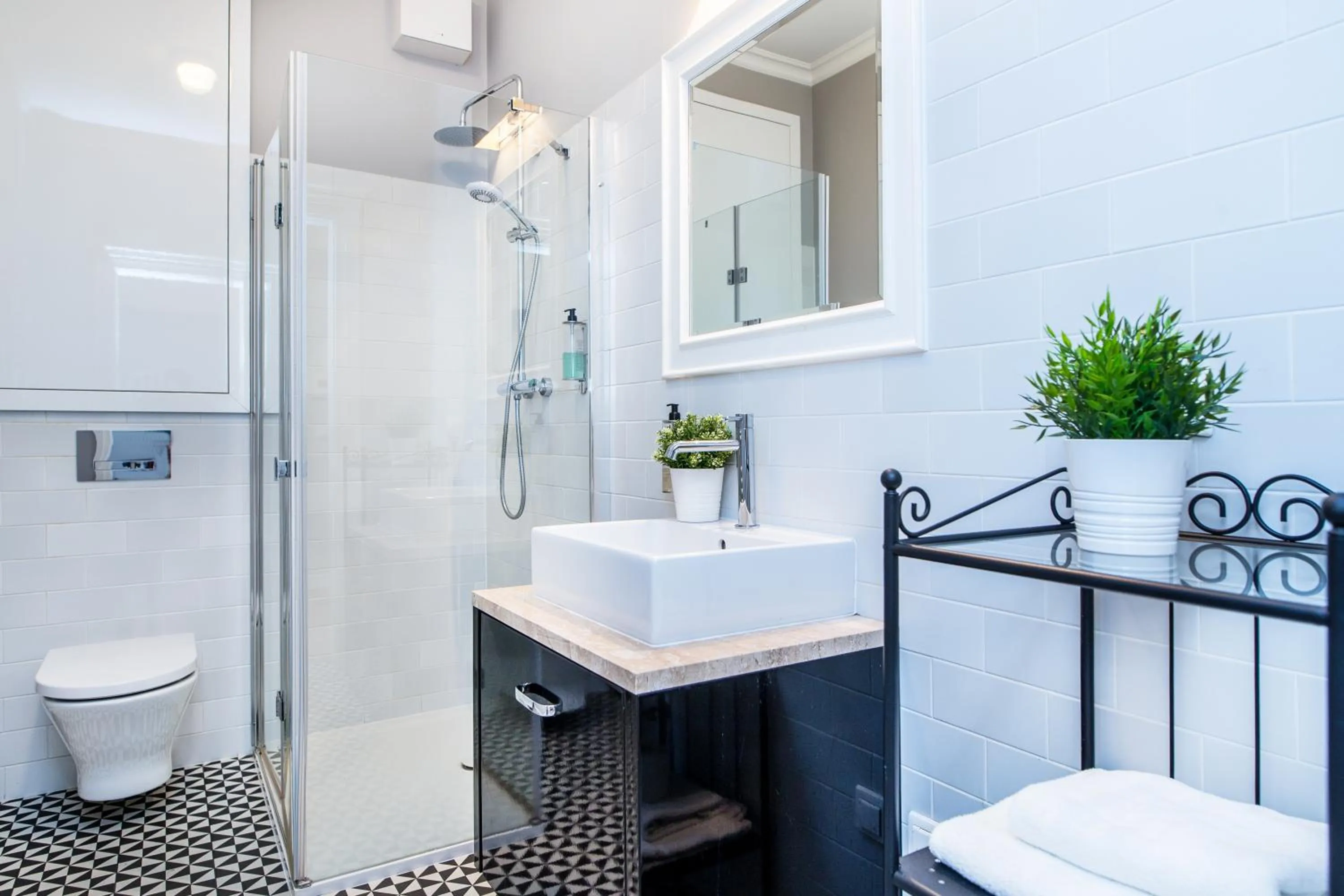 Shower in Cracow Rentals Zacisze