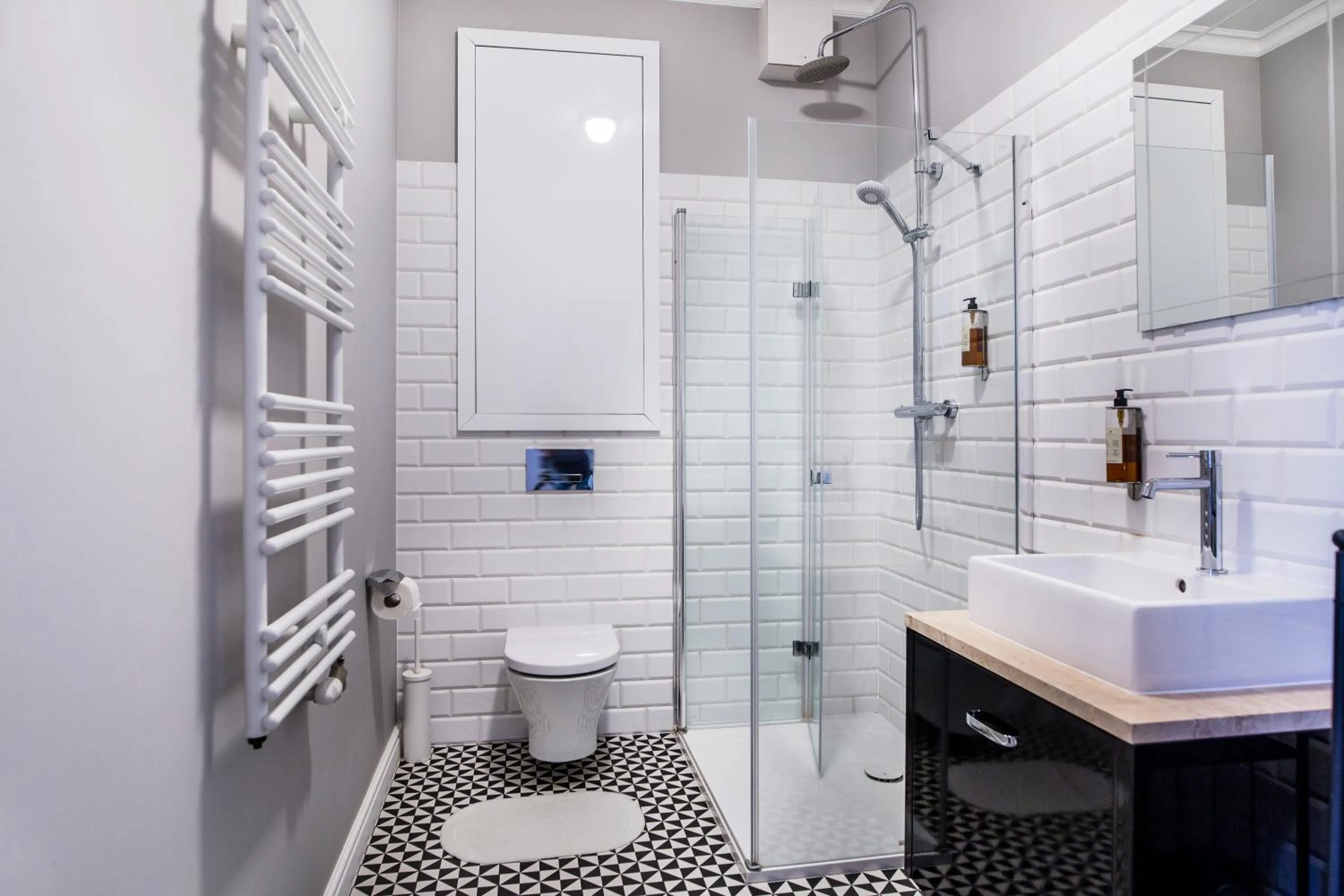 Shower in Cracow Rentals Zacisze