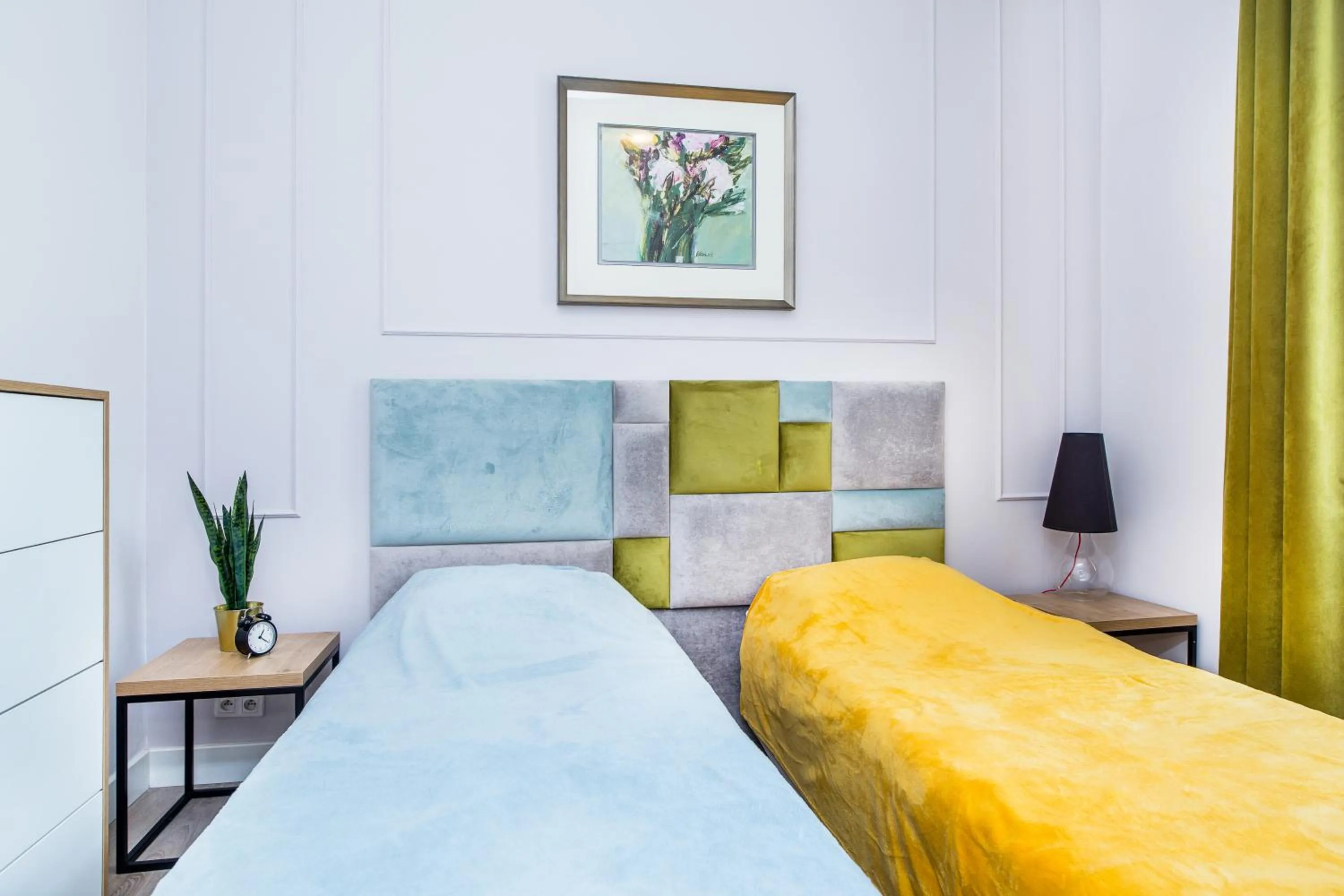 Bed in Cracow Rentals Zacisze