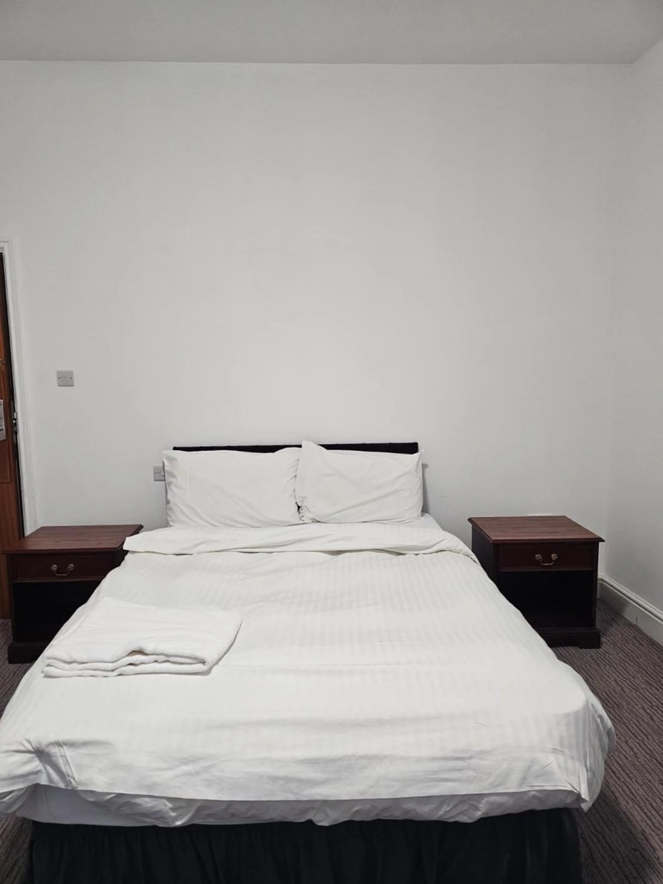 Bedroom, Bed in OYO Blaby Westfield Hotel