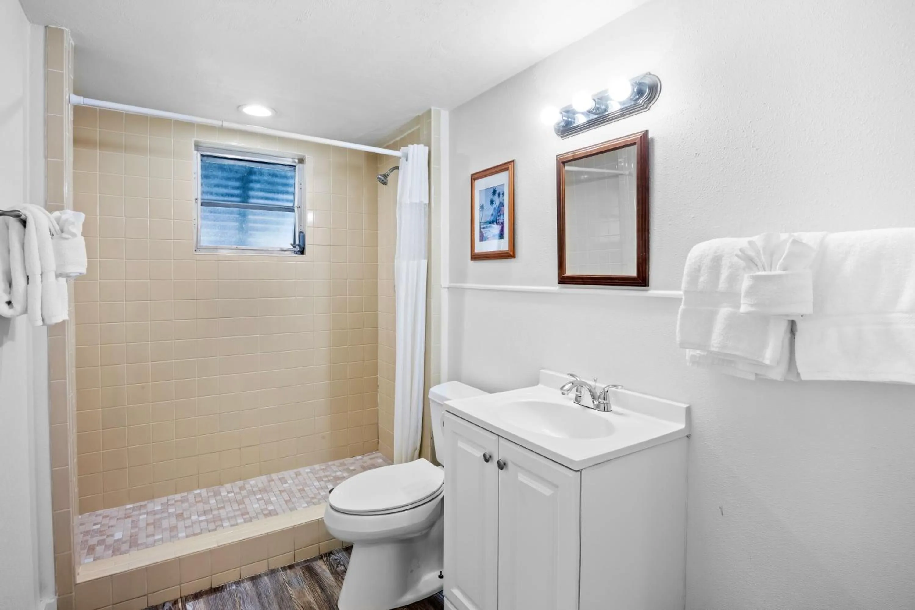 Shower in Coconut Cay Resort