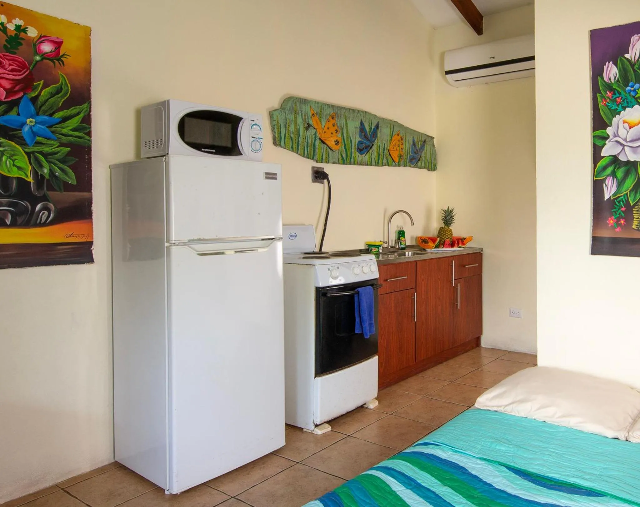 Kitchen or kitchenette, Bed in Hotel Diversion Tropical