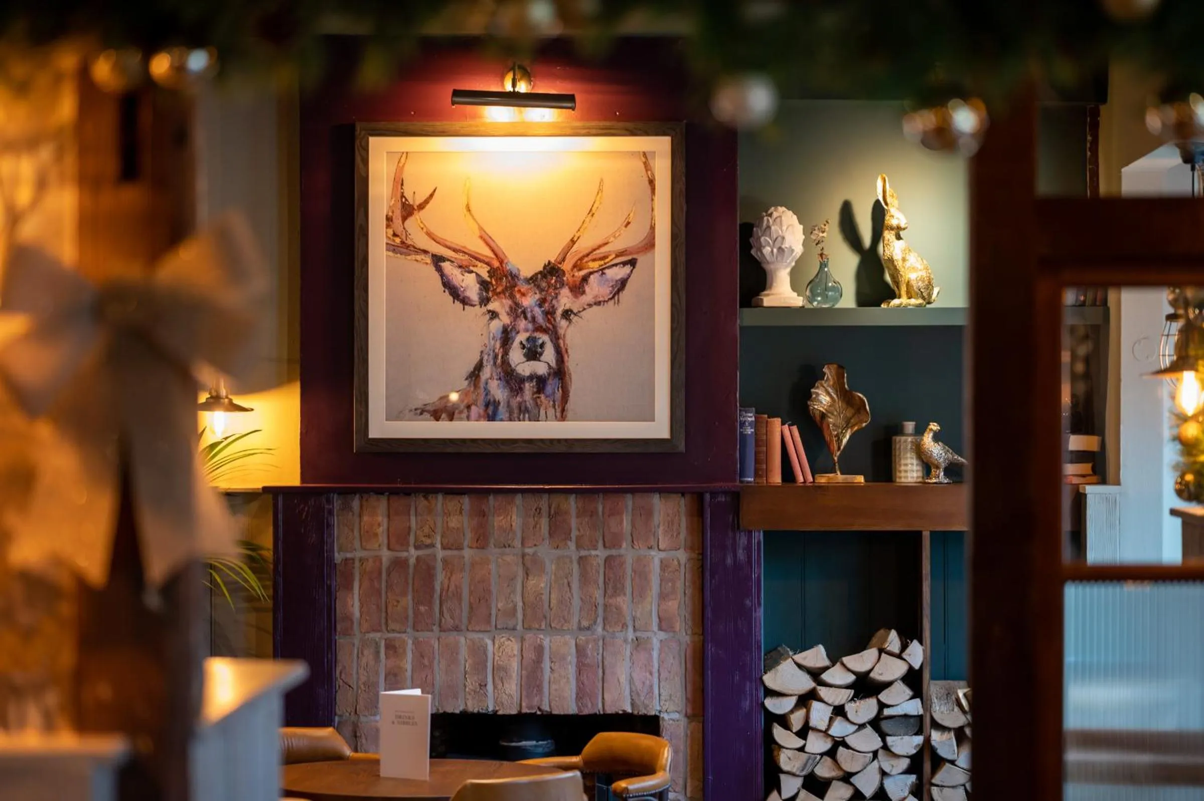 Decorative detail in Green Man by Chef & Brewer Collection