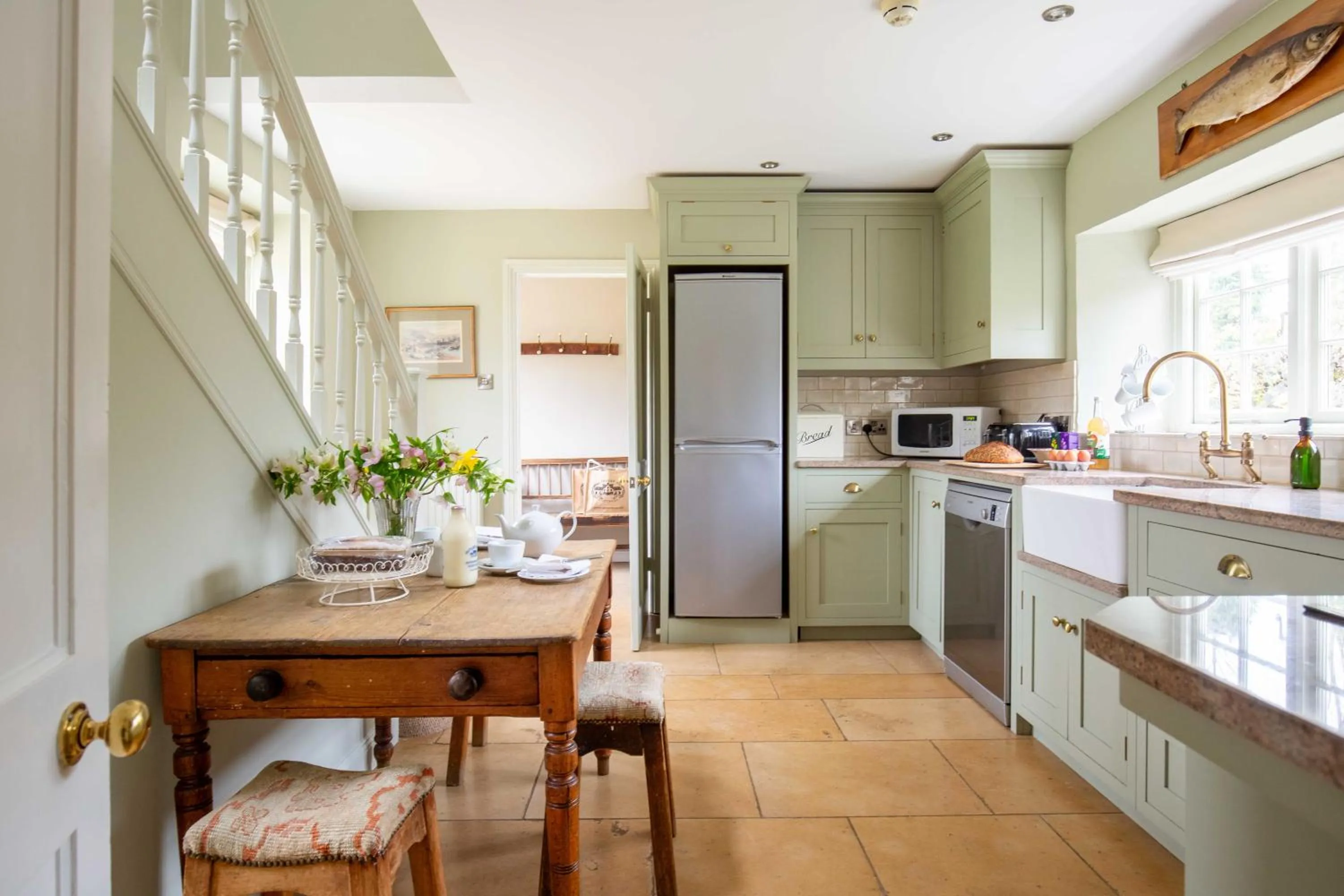 Kitchen or kitchenette in Goodwood Cottage