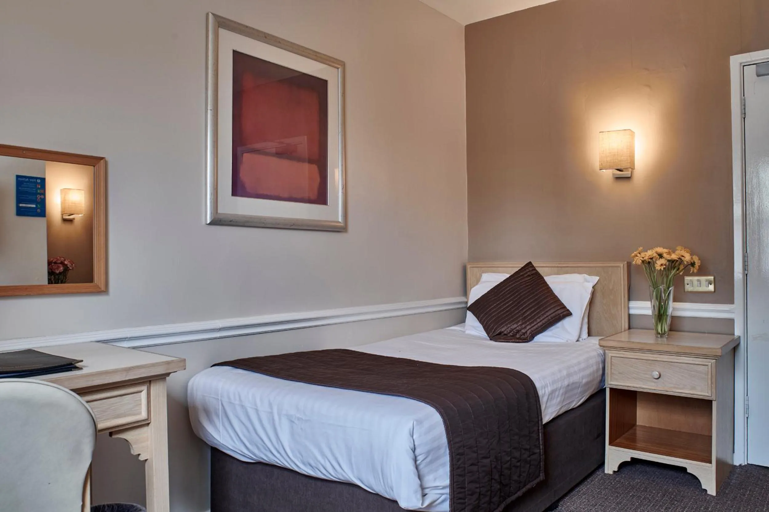 Bed in The Regency Hotel