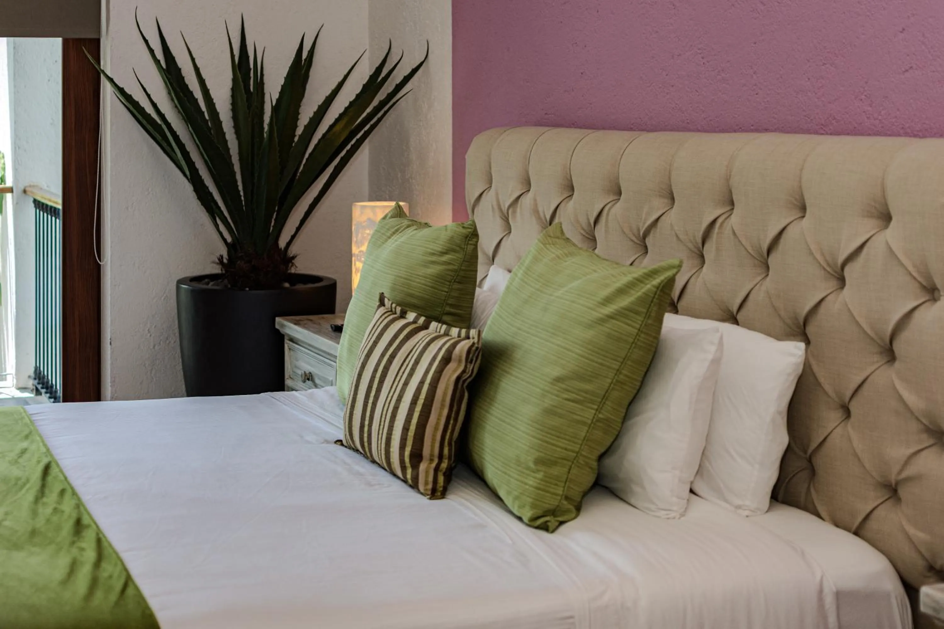 Bed in Radisson Hotel Cuernavaca