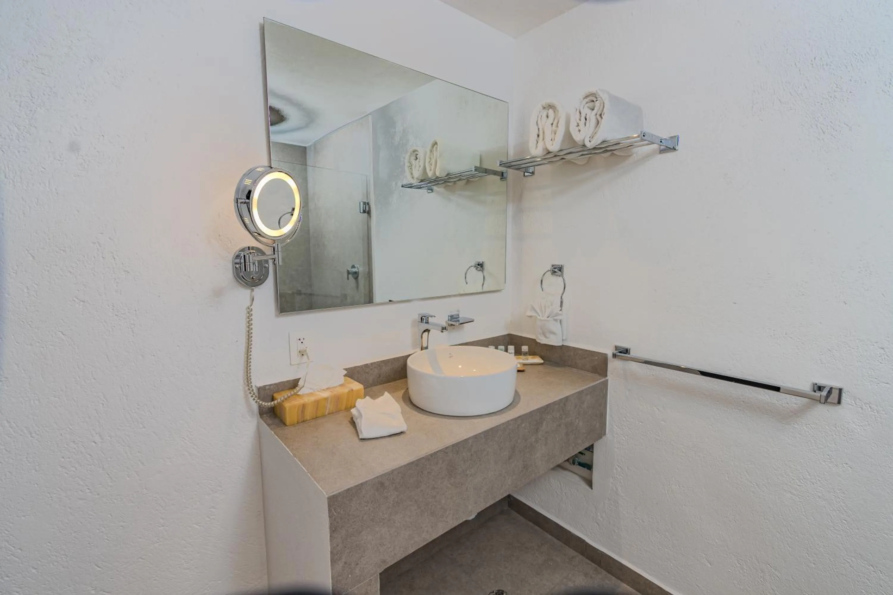 Bathroom in Radisson Hotel Cuernavaca