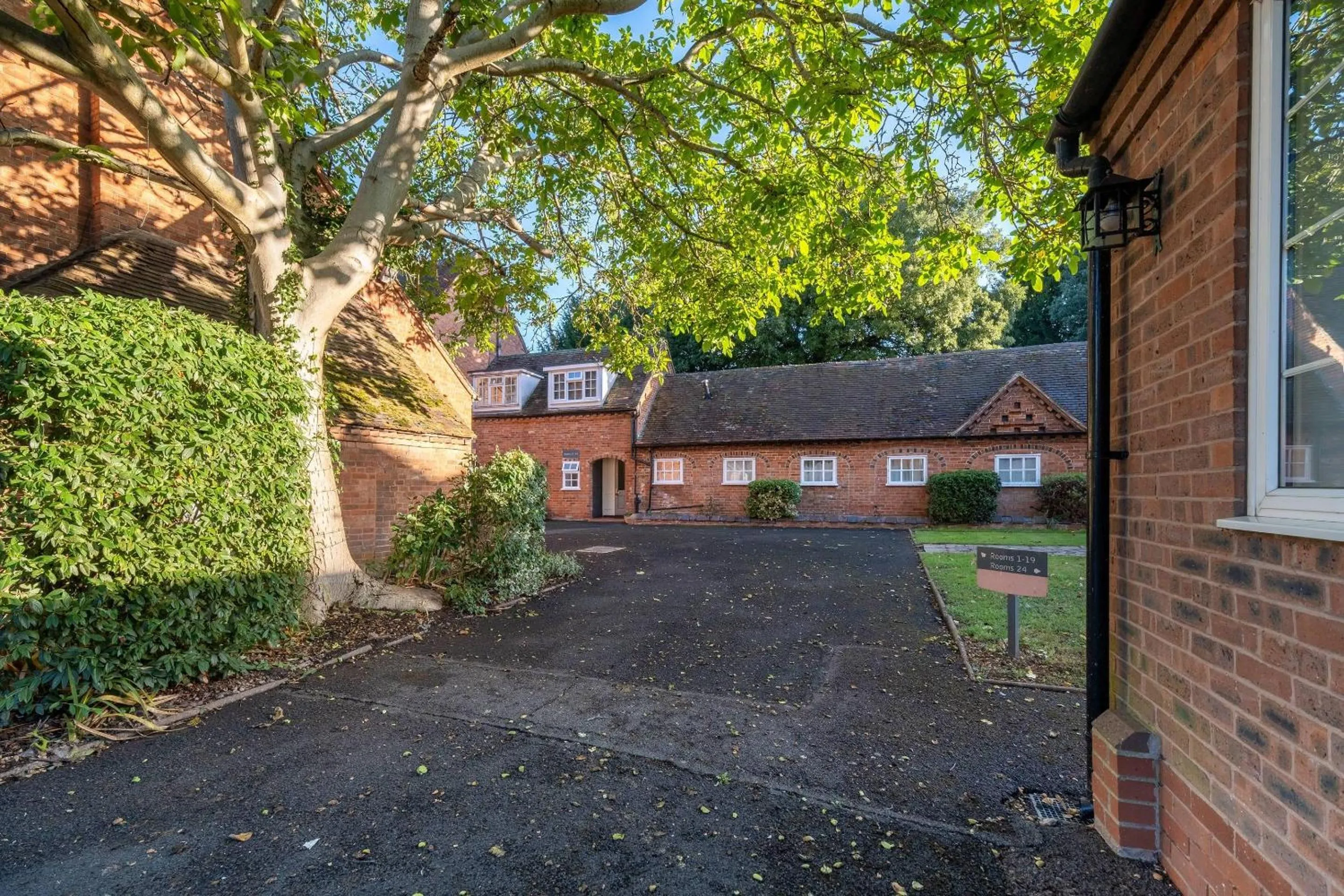 Property building in Clarion Hotel Charlecote Pheasant