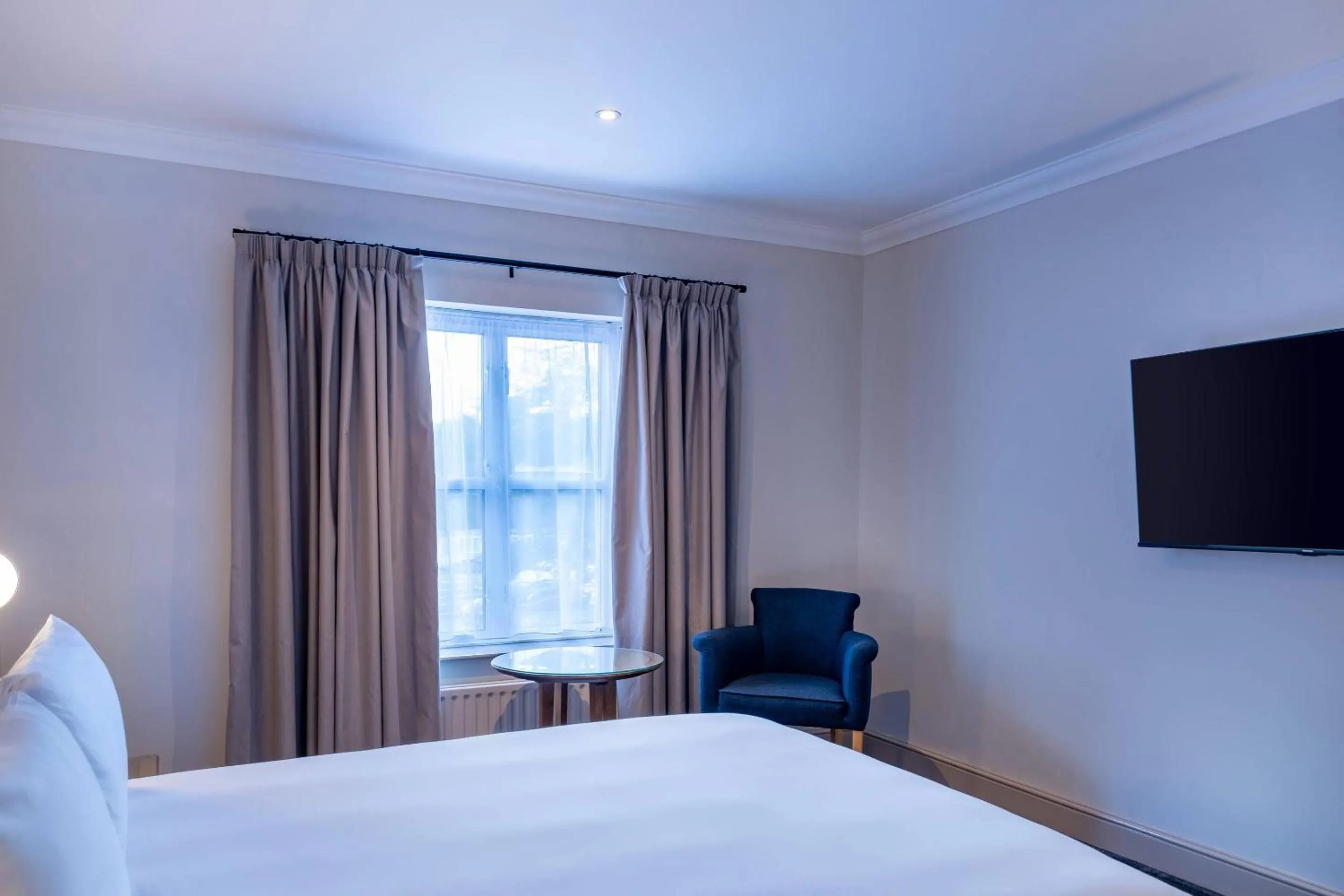 Bedroom, Bed in Clarion Hotel Charlecote Pheasant